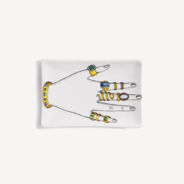 fornasetti-mano-con-anelli-aschenbecher-porzellan-hand image 1