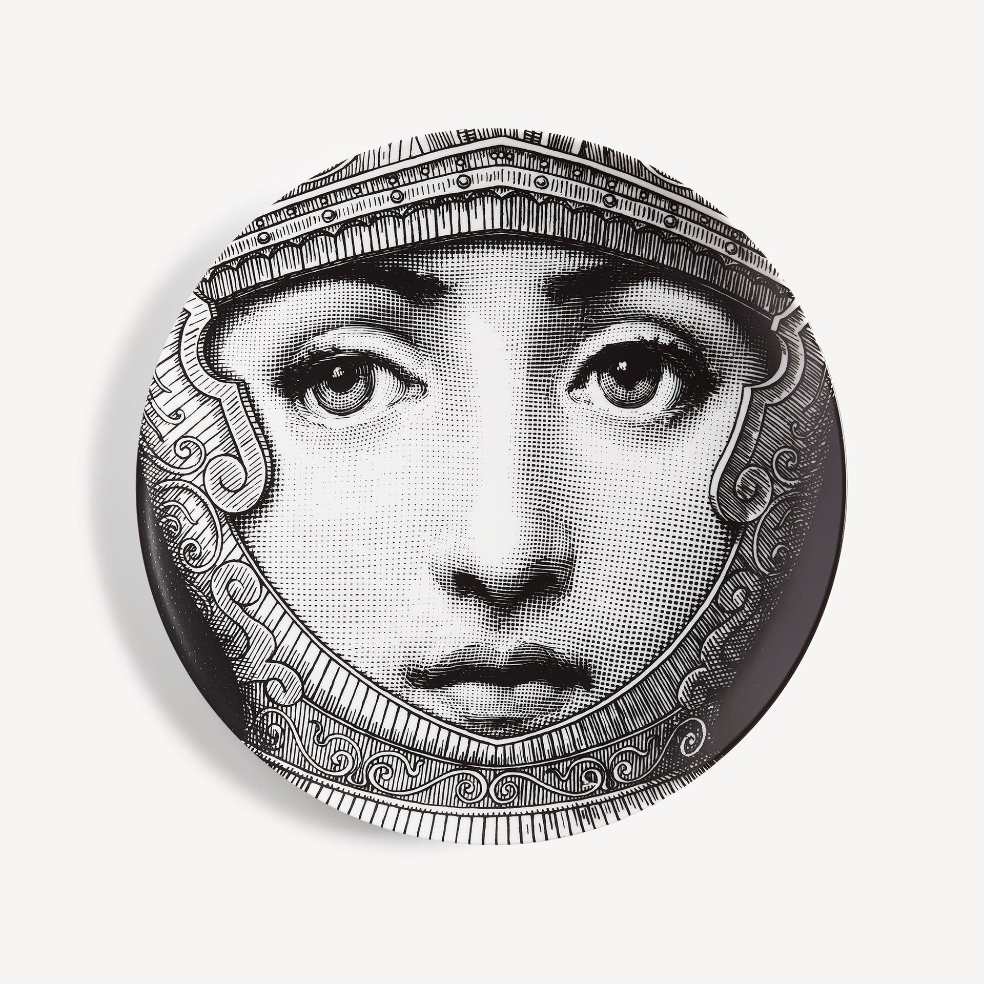 fornasetti-tema-e-variazioni-wandteller-n-95-porzellan-lina-cavalieri image 1