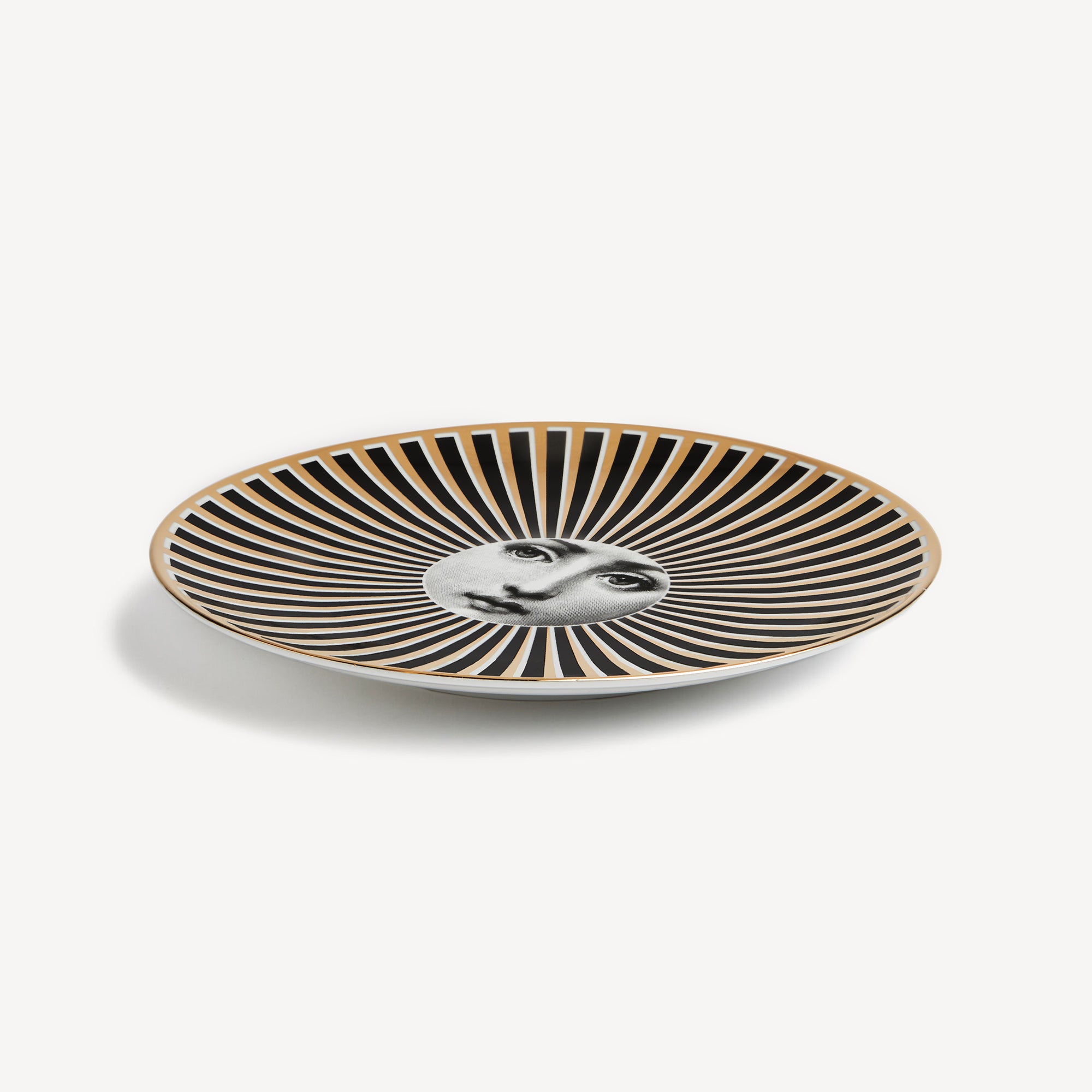 fornasetti-tema-e-variazioni-wandteller-n-247-porzellan-gold image 2