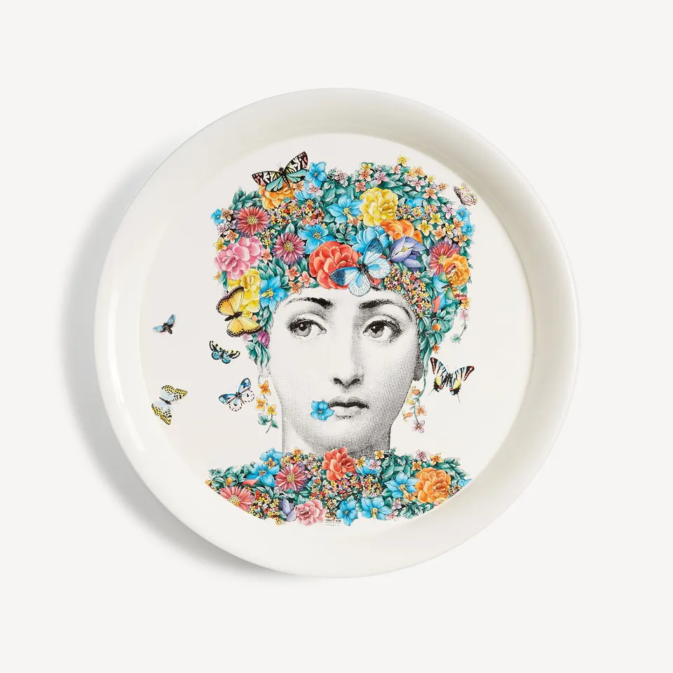 atelier-fornasetti-fior-di-lina-tablett-rund-lackiert image 1