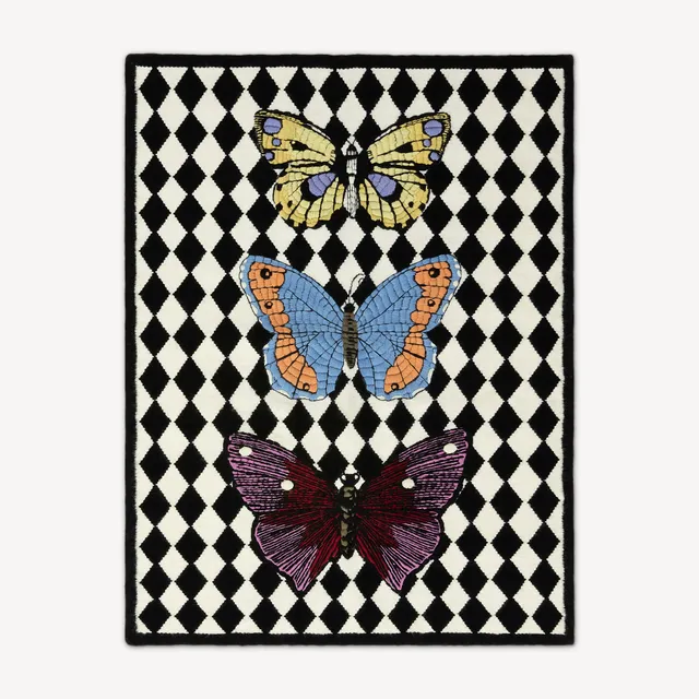 fornasetti-farfalle-e-losanghe-teppich-wolle image 1