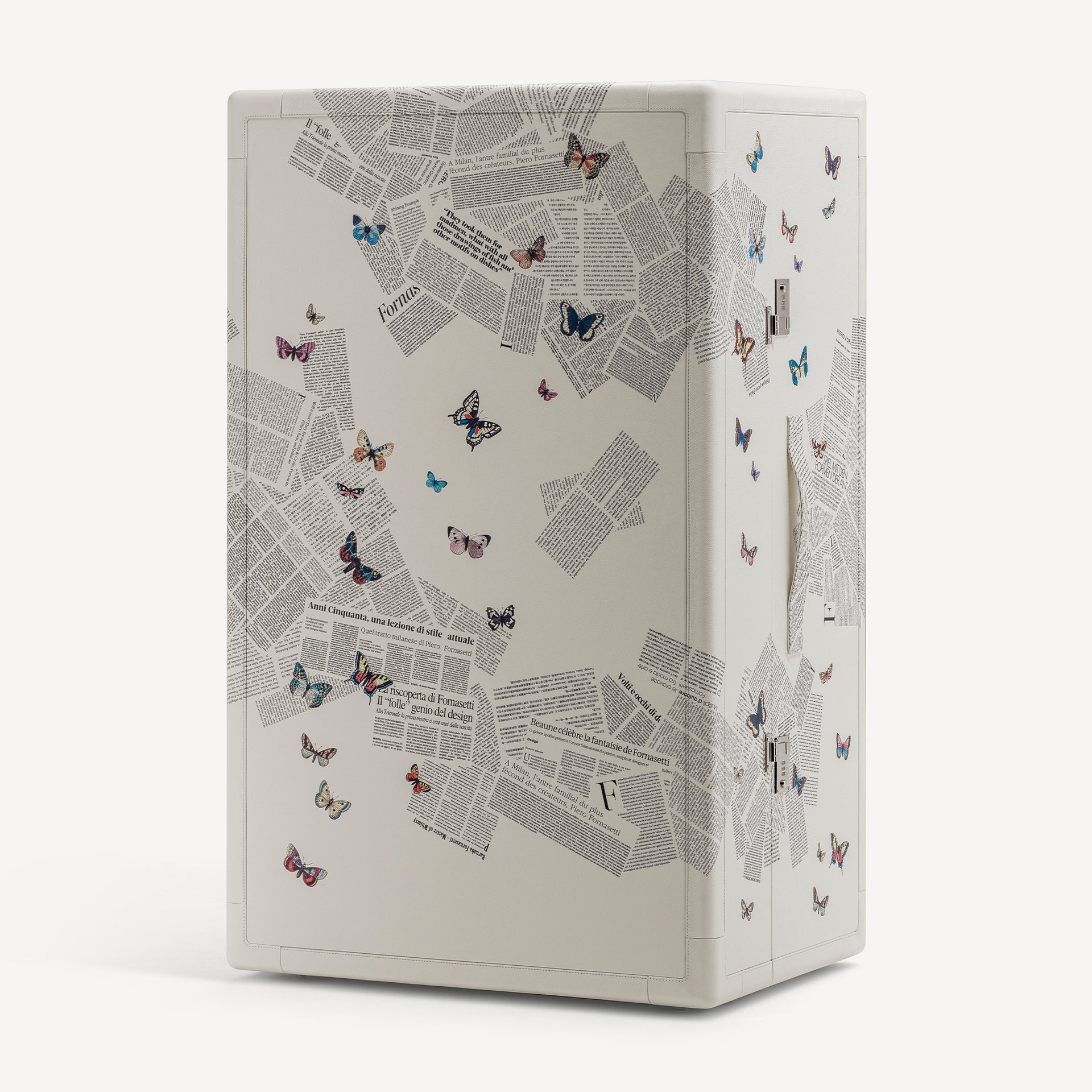 fornasetti-x-poltrona-frau-isidoro-truhenbar-ultime-notizie-leder image 1