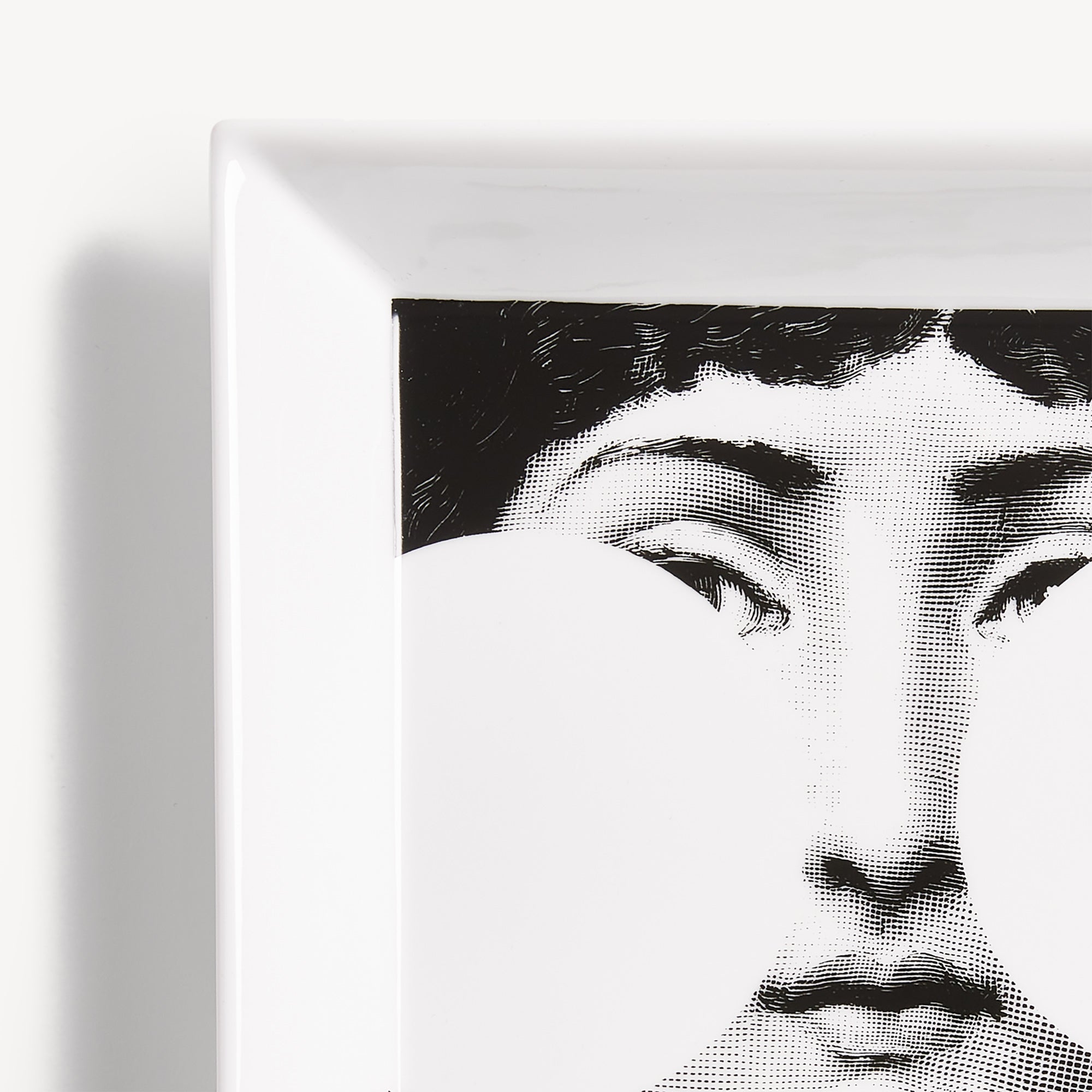 fornasetti-tema-e-variazioni-n-149-schale-eckig image 4