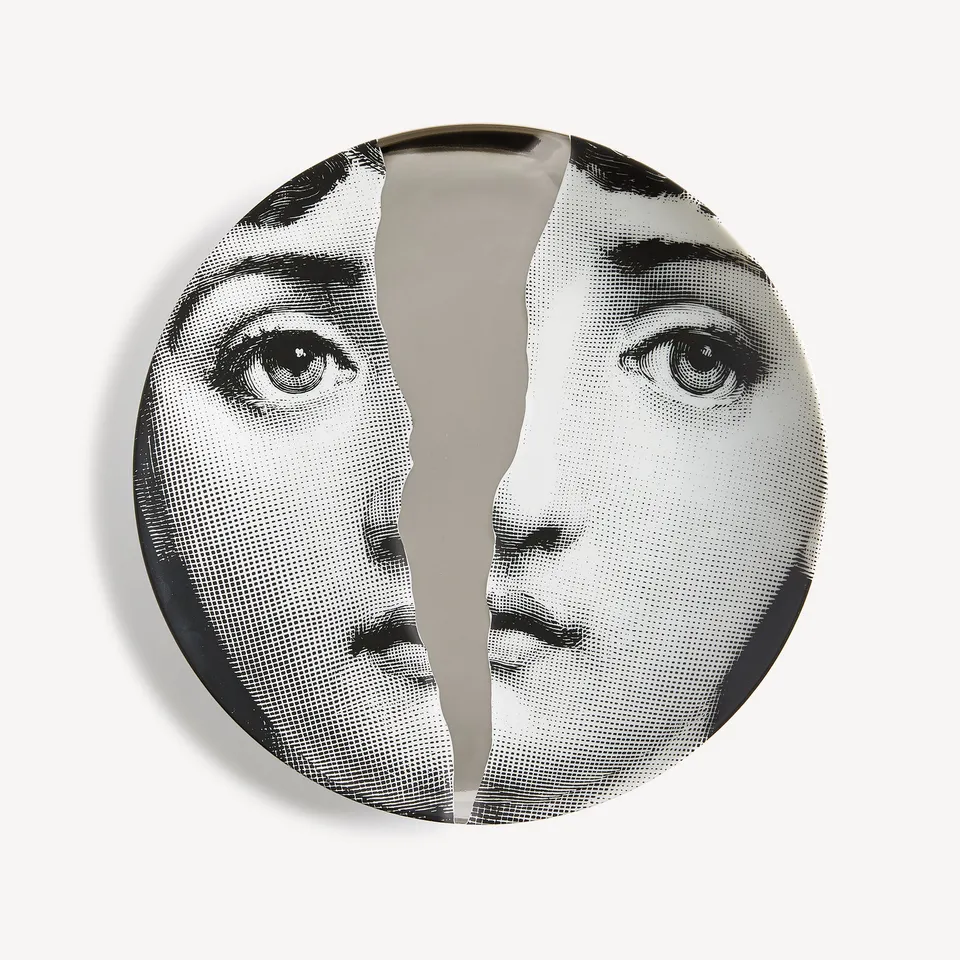 fornasetti-tema-e-variazioni-n-10-wandteller-porzellan image 1
