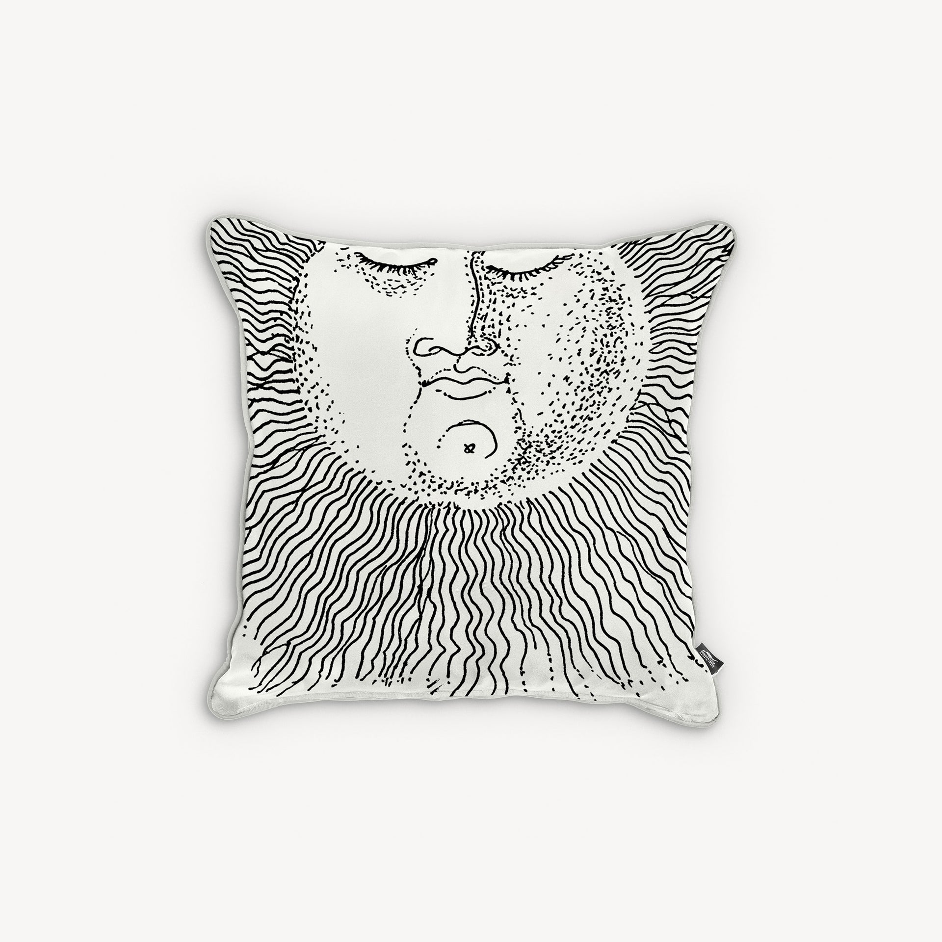fornasetti-solingo-kissen-seide-sonne-deko image 1