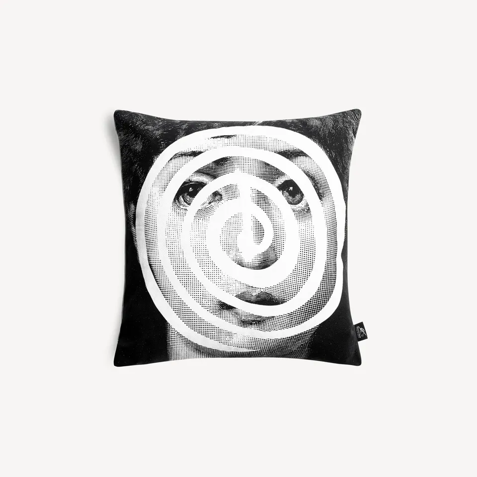 fornasetti-tema-e-variazioni-18-297-kissen-baumwolle image 1