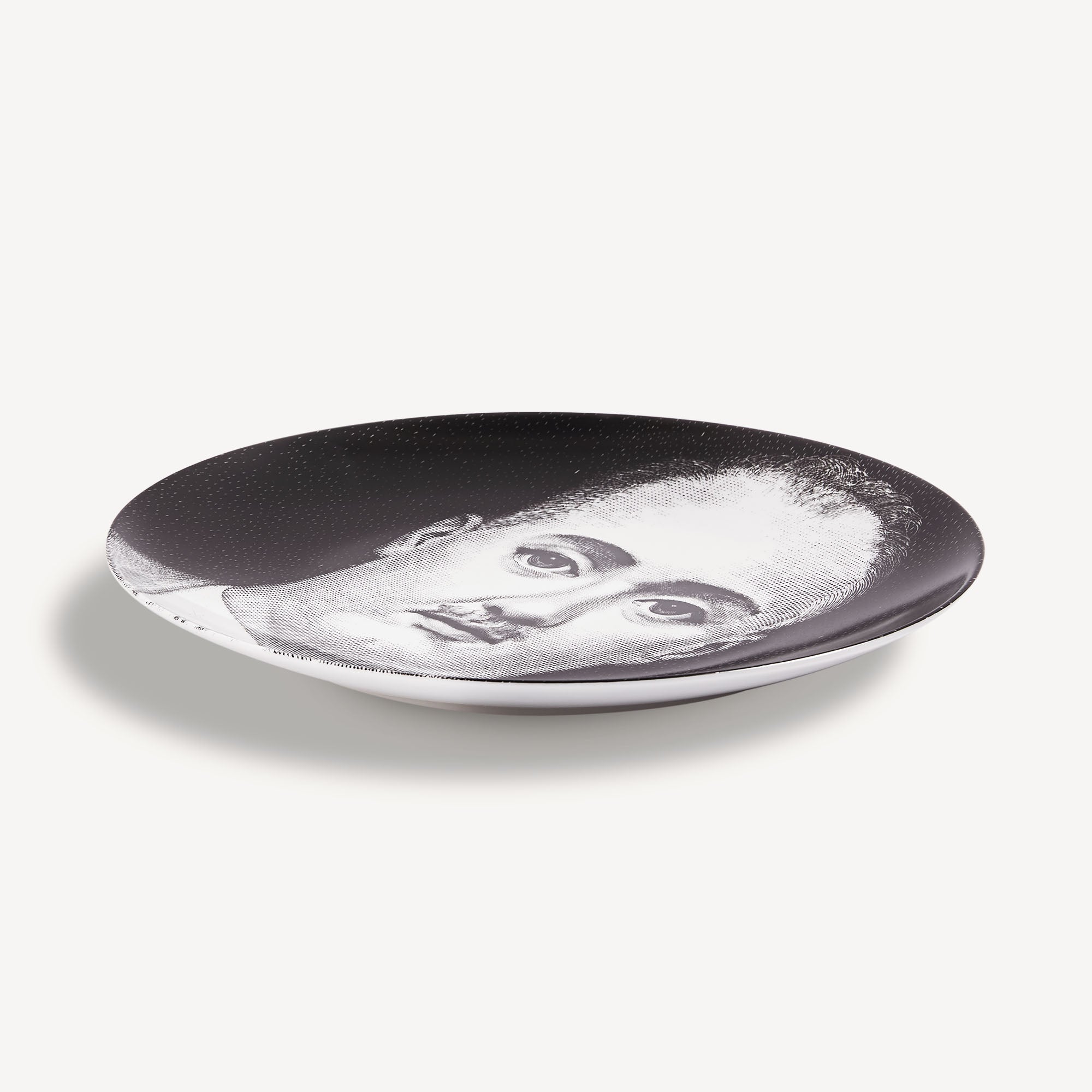 atelier-fornasetti-tema-e-variazioni-n-257-wandteller image 2