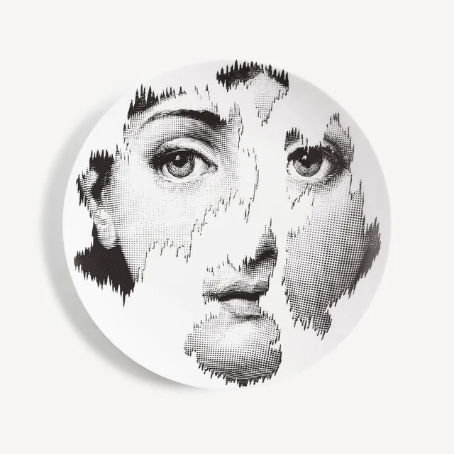 fornasetti-tema-e-variazioni-wandteller-n-115-porzellan-lina-cavalieri image 1