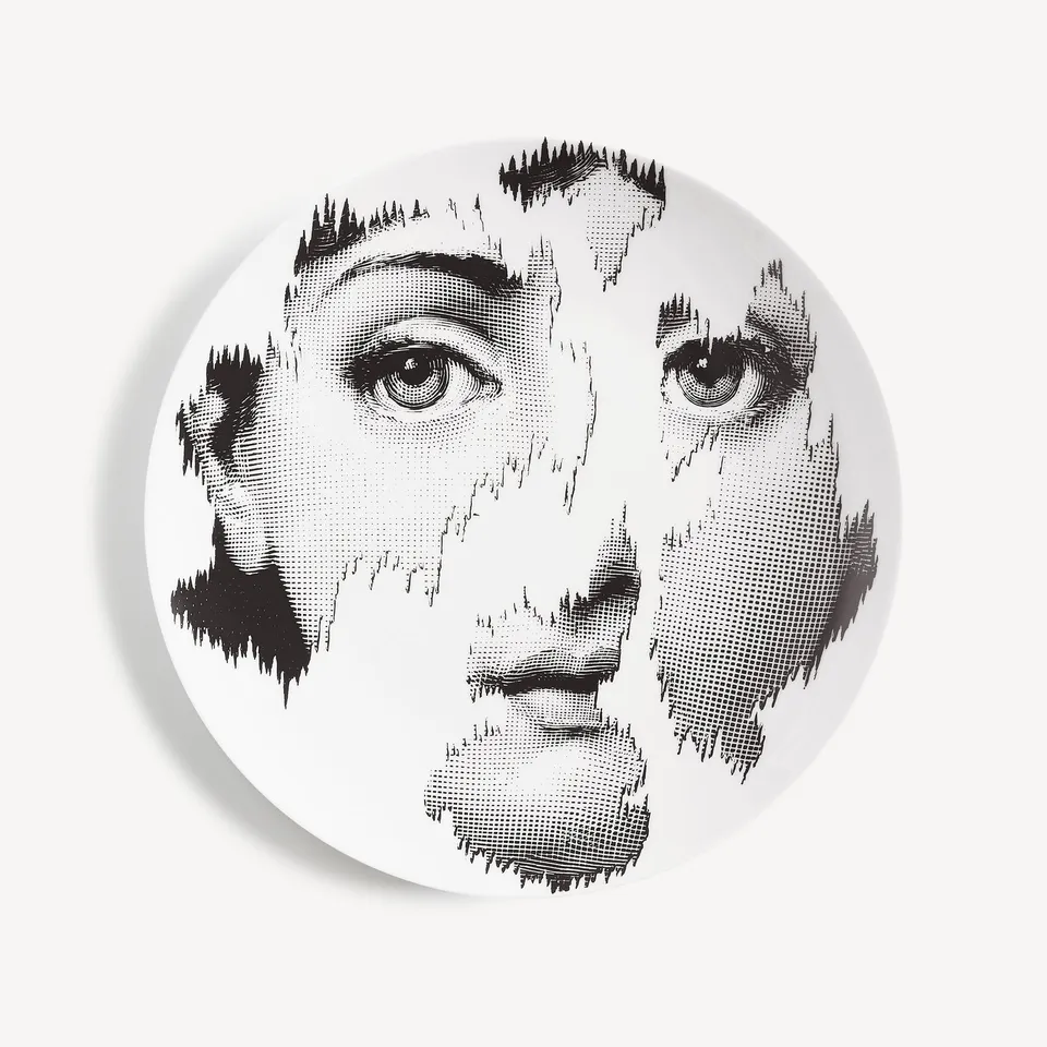 fornasetti-tema-e-variazioni-wandteller-n-115-porzellan-lina-cavalieri image 1
