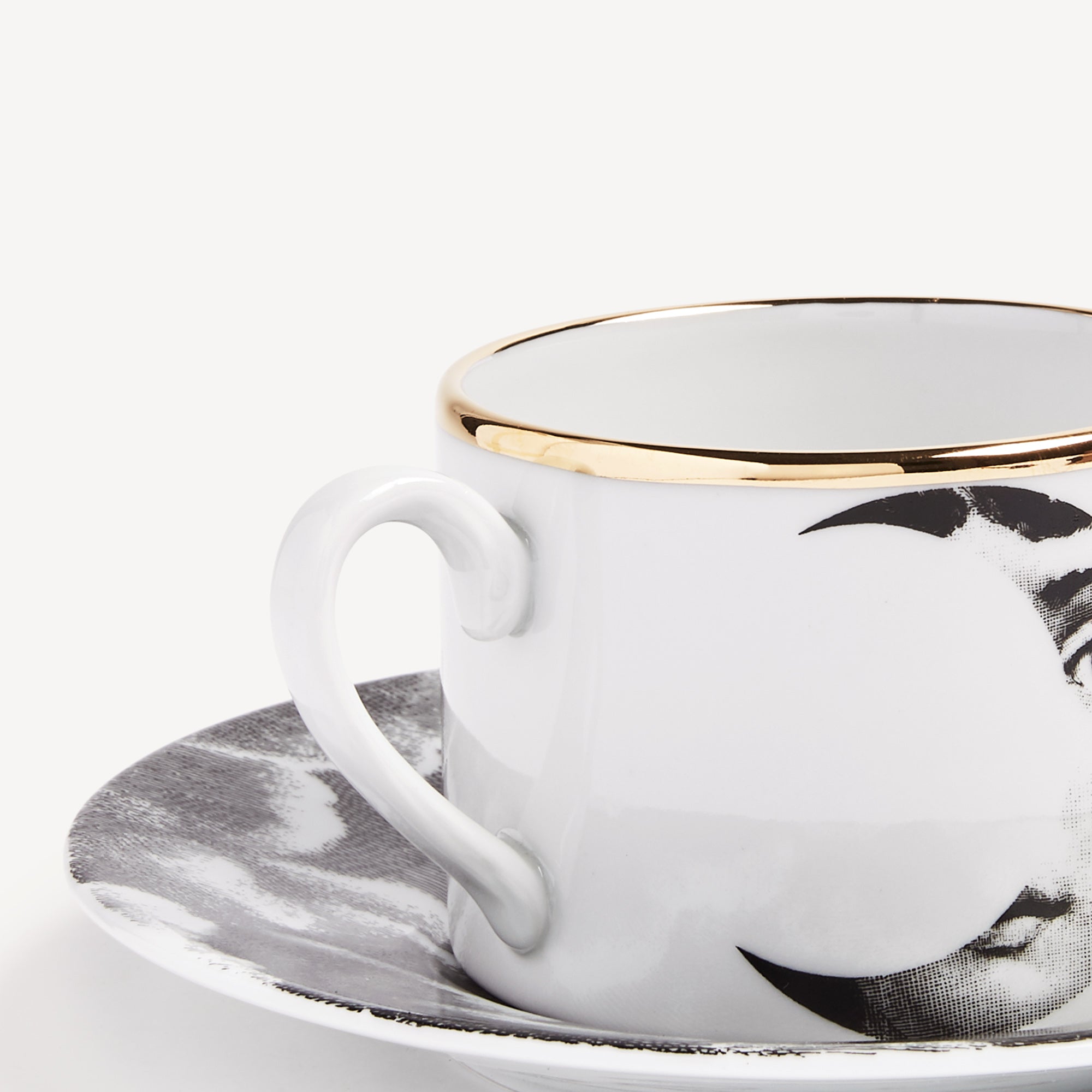 atelier-fornasetti-sole-e-luna-teetasse-porzellan-mit-gold image 4