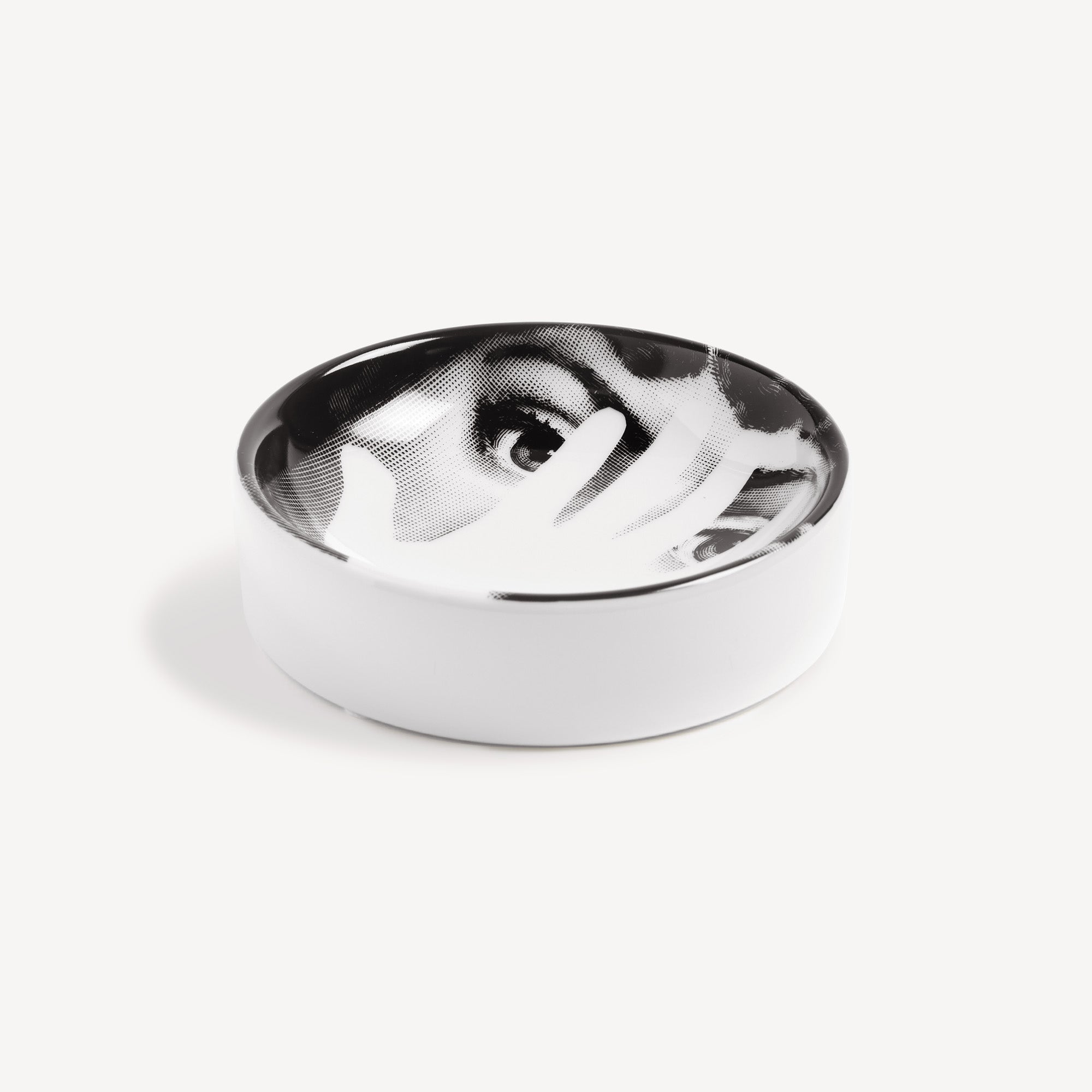 fornasetti-tema-e-variazioni-n-16-aschenbecher-porzellan image 2