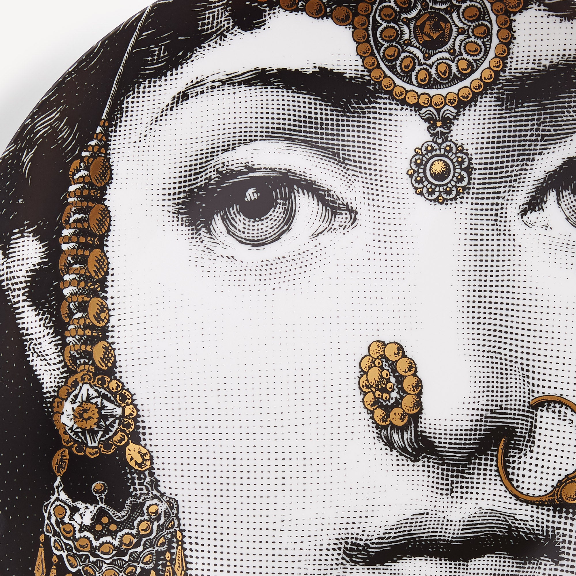 fornasetti-tema-e-variazioni-n-228-wandteller-porzellan-gold image 4