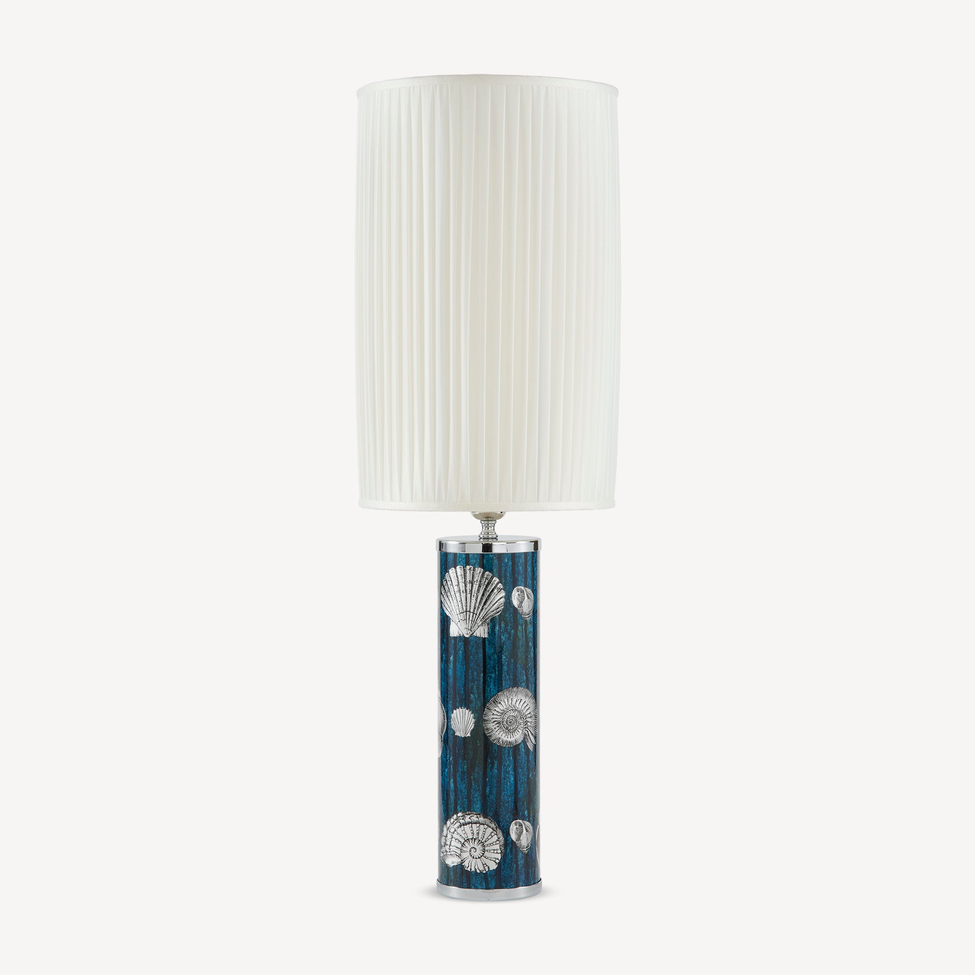 fornasetti-giro-di-conchiglie-tischlampe-muschelmotiv-handbemalt image 4