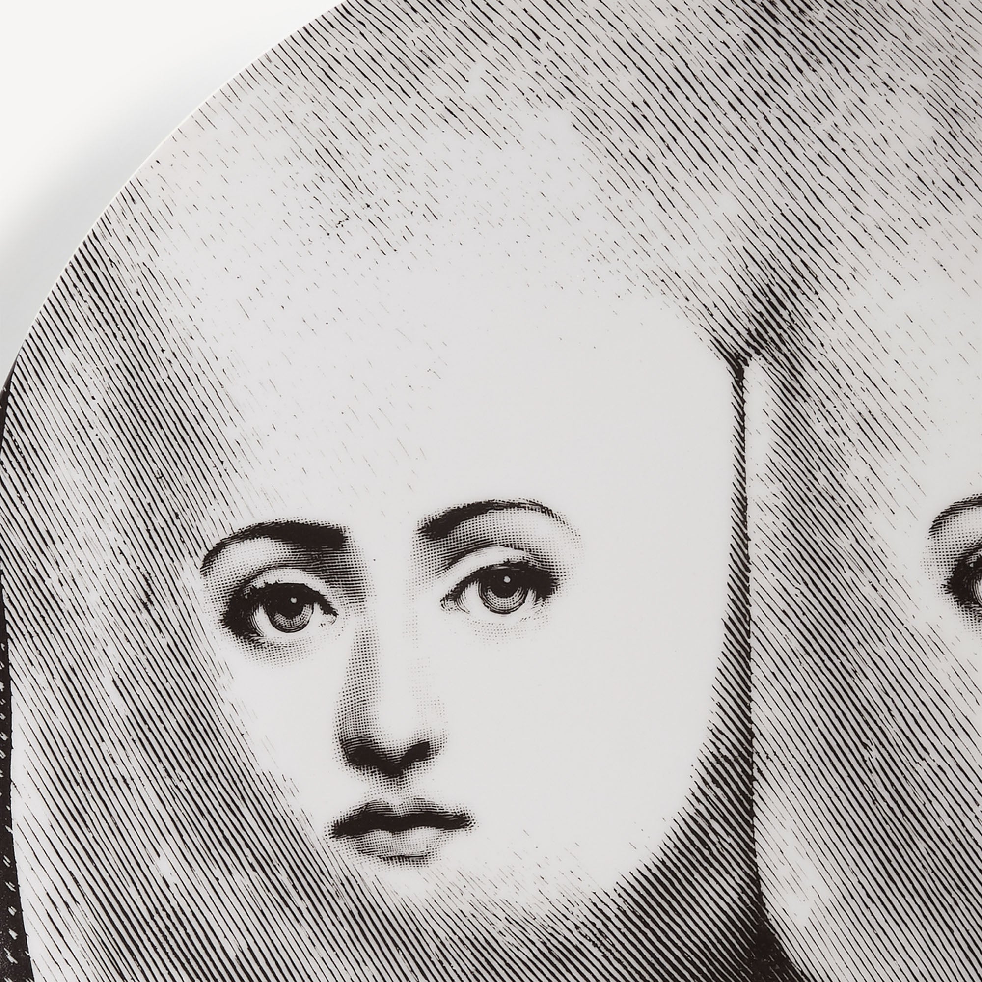 atelier-fornasetti-tema-e-variazioni-wandteller-n-302-porzellan image 4