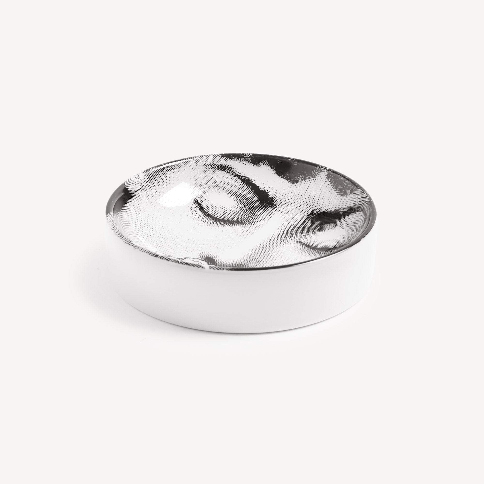 fornasetti-tema-e-variazioni-n-393-aschenbecher-porzellan image 2