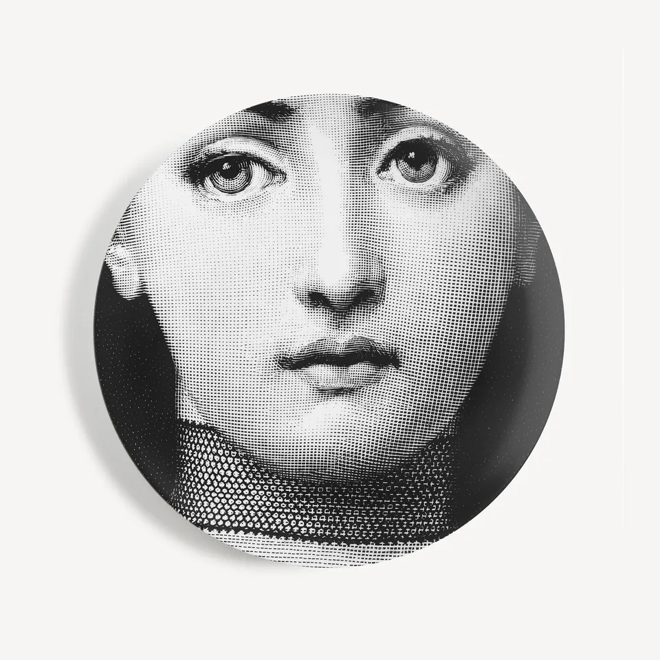 fornasetti-tema-e-variazioni-wandteller-n-220-gesicht image 1