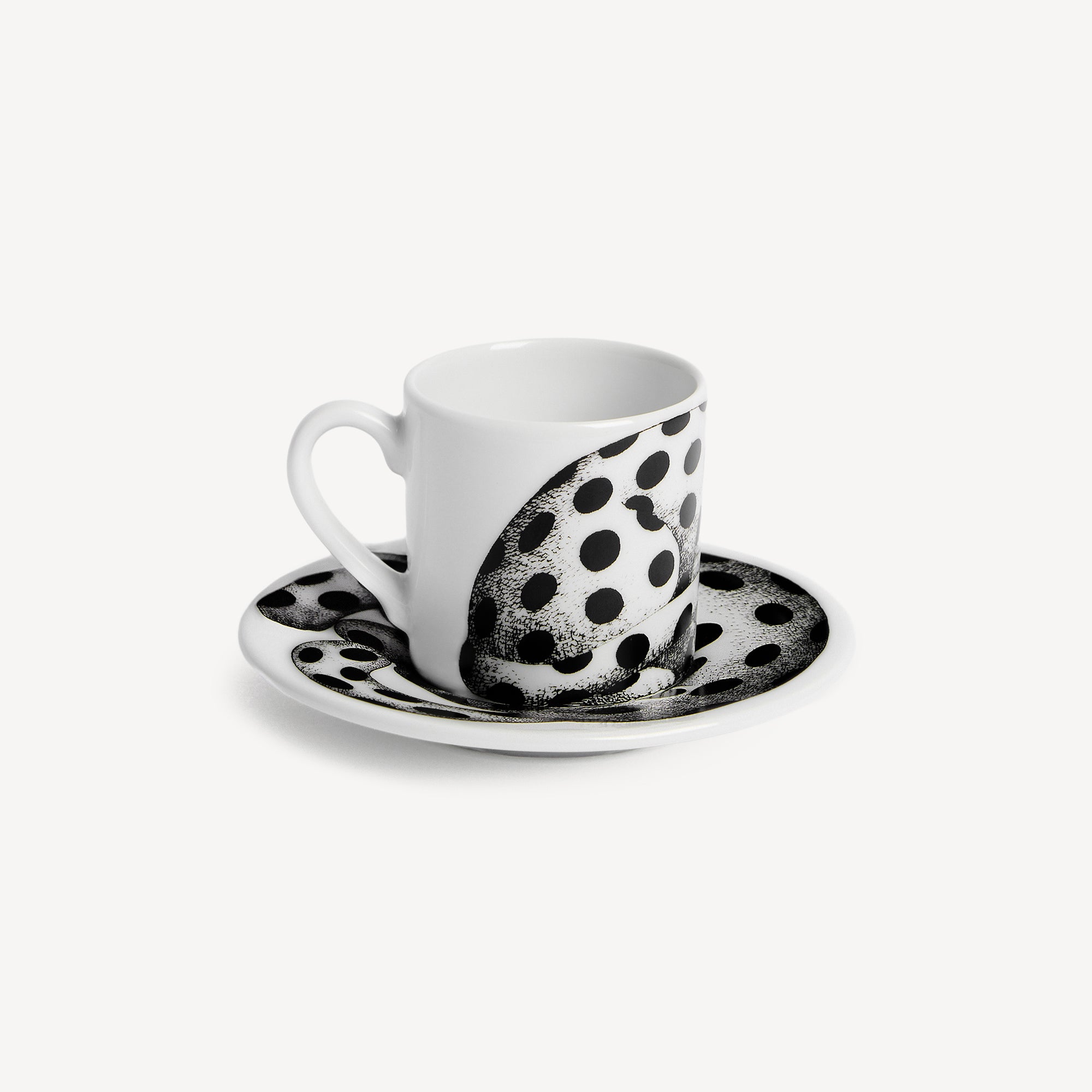 atelier-fornasetti-high-fidelity-a-pois-kaffeetasse-schwarz-wei image 2