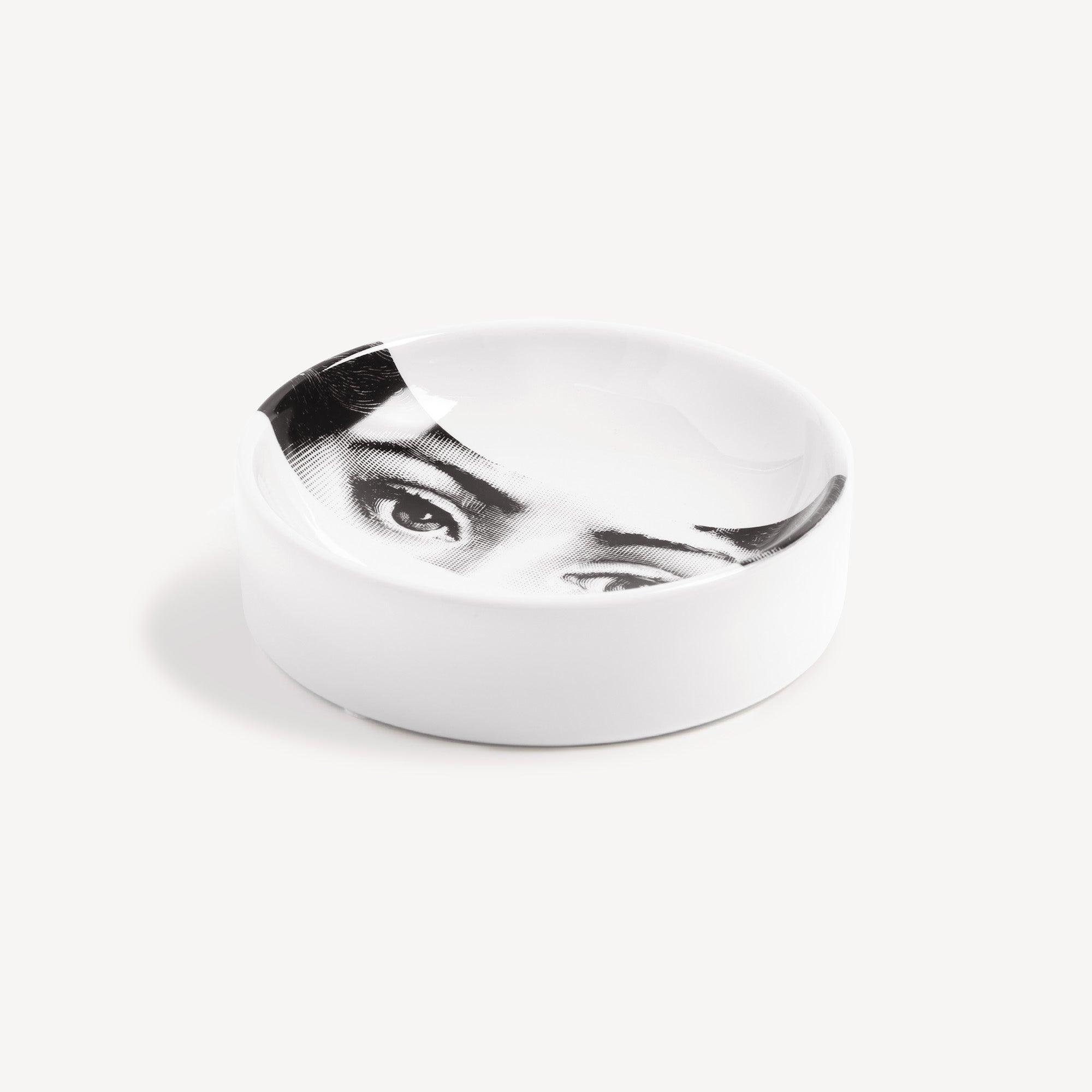 atelier-fornasetti-tema-e-variazioni-aschenbecher-n-32-porzellan image 2