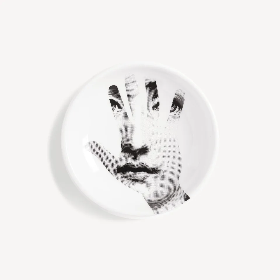 fornasetti-tema-e-variazioni-n-15-aschenbecher-porzellan-gesicht image 1