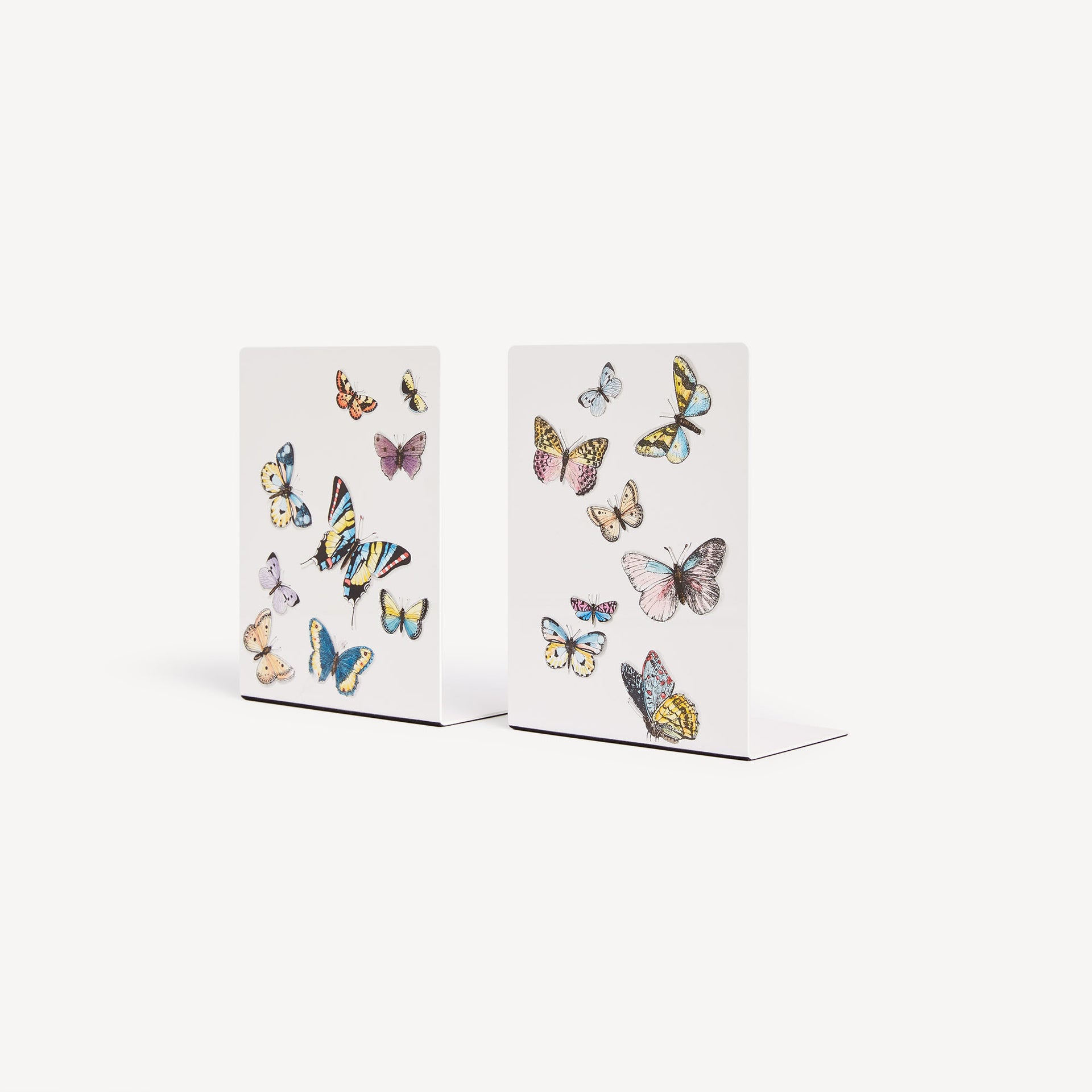 fornasetti-farfalle-buchstu-tzen-paar-metall-schmetterling image 1