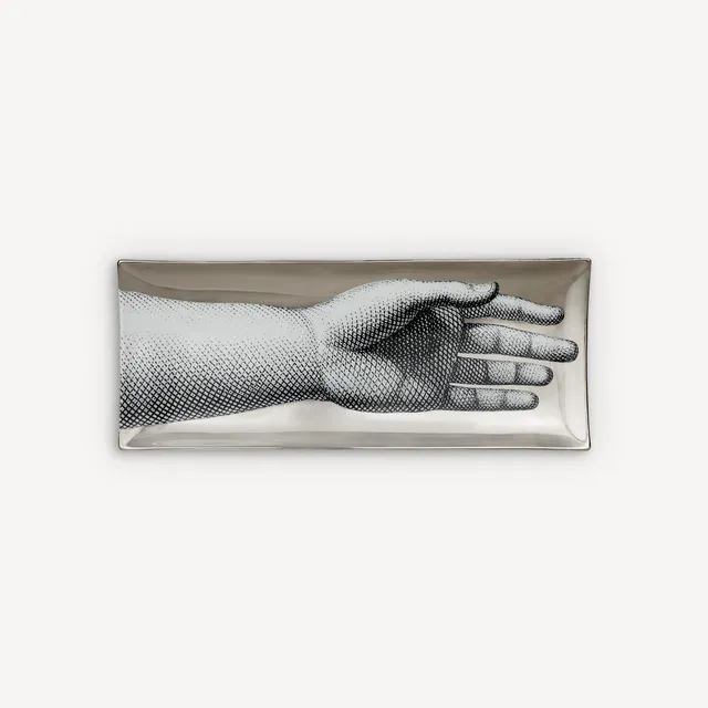 atelier-fornasetti-mano-tablett-porzellan-rechteckig-hand image 1