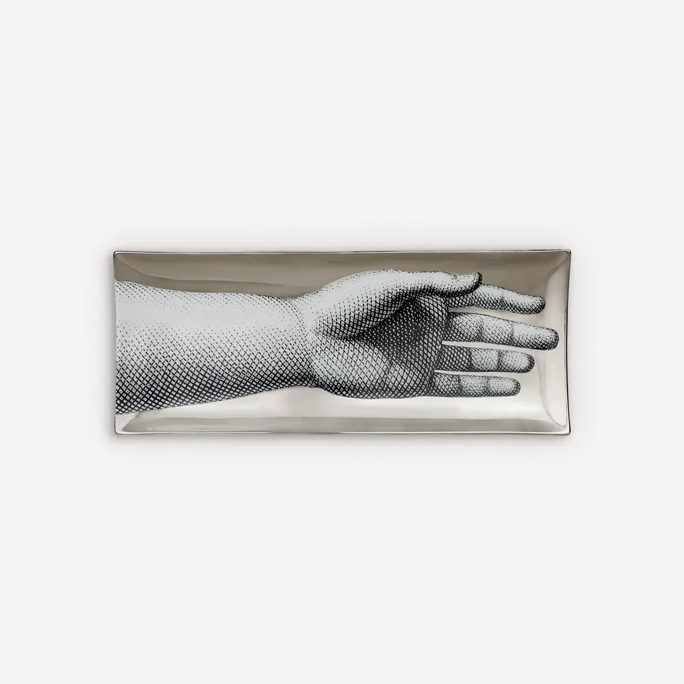 atelier-fornasetti-mano-tablett-porzellan-rechteckig-hand image 1
