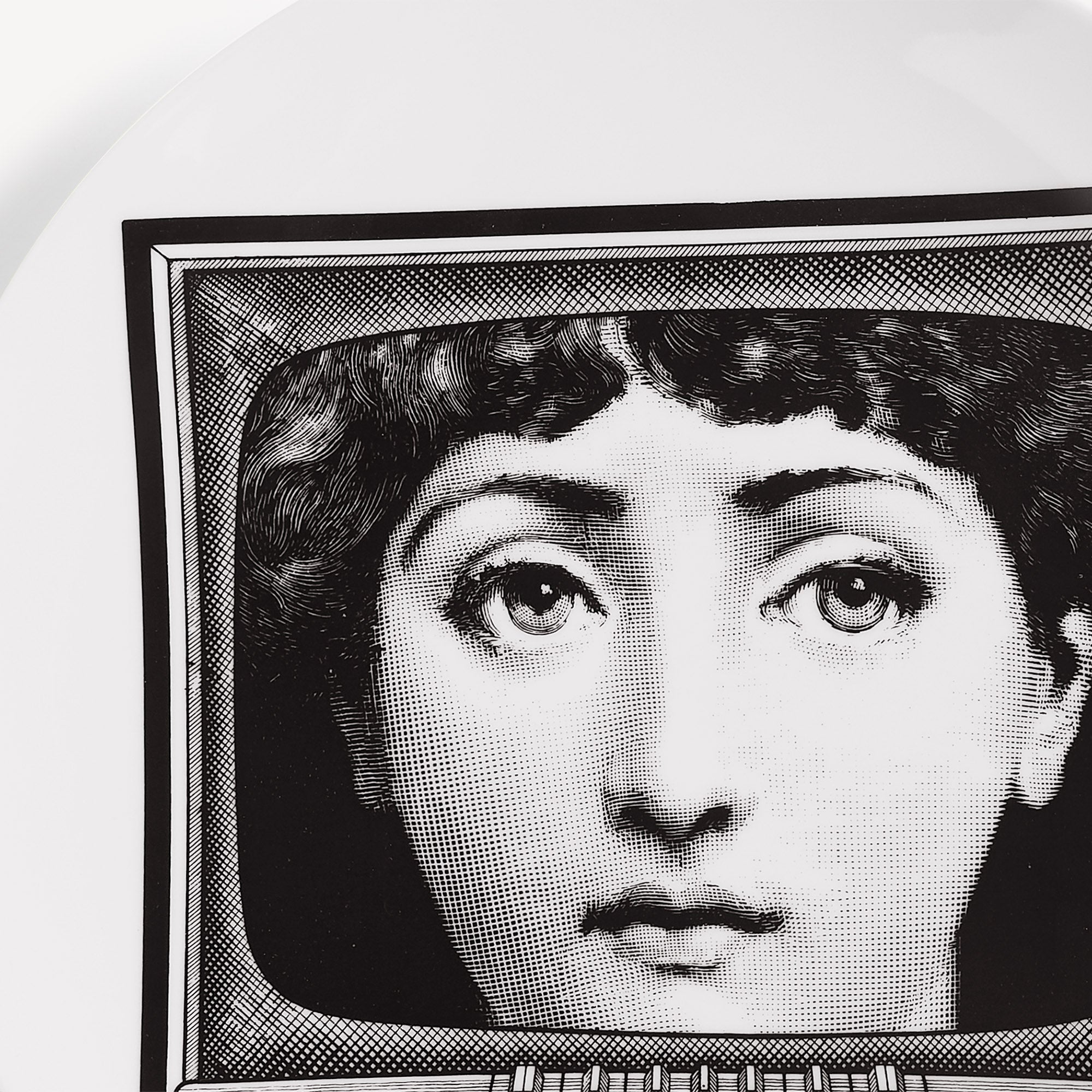 fornasetti-tema-e-variazioni-n-265-wandteller-porzellan-lina-cavalieri image 4