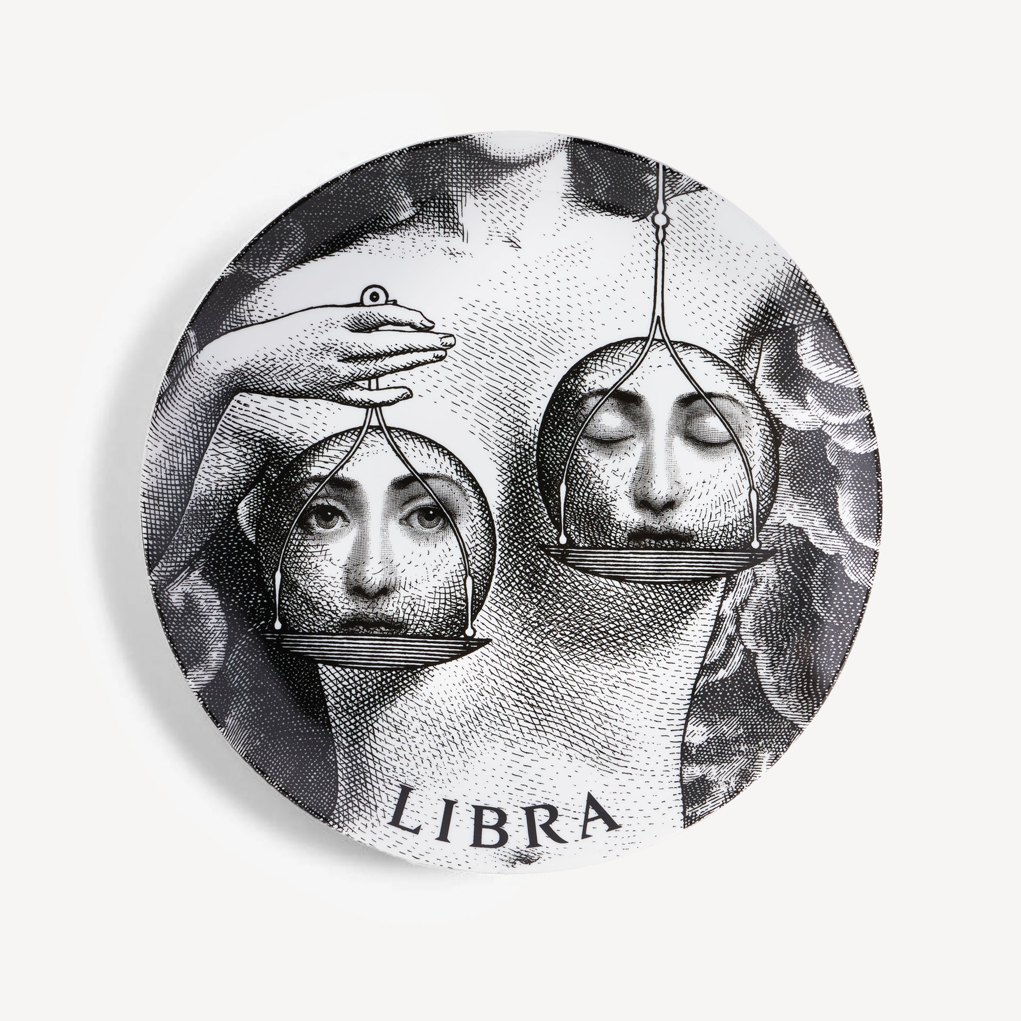 atelier-fornasetti-zodiaco-libra-n-354-wandteller-waage image 1