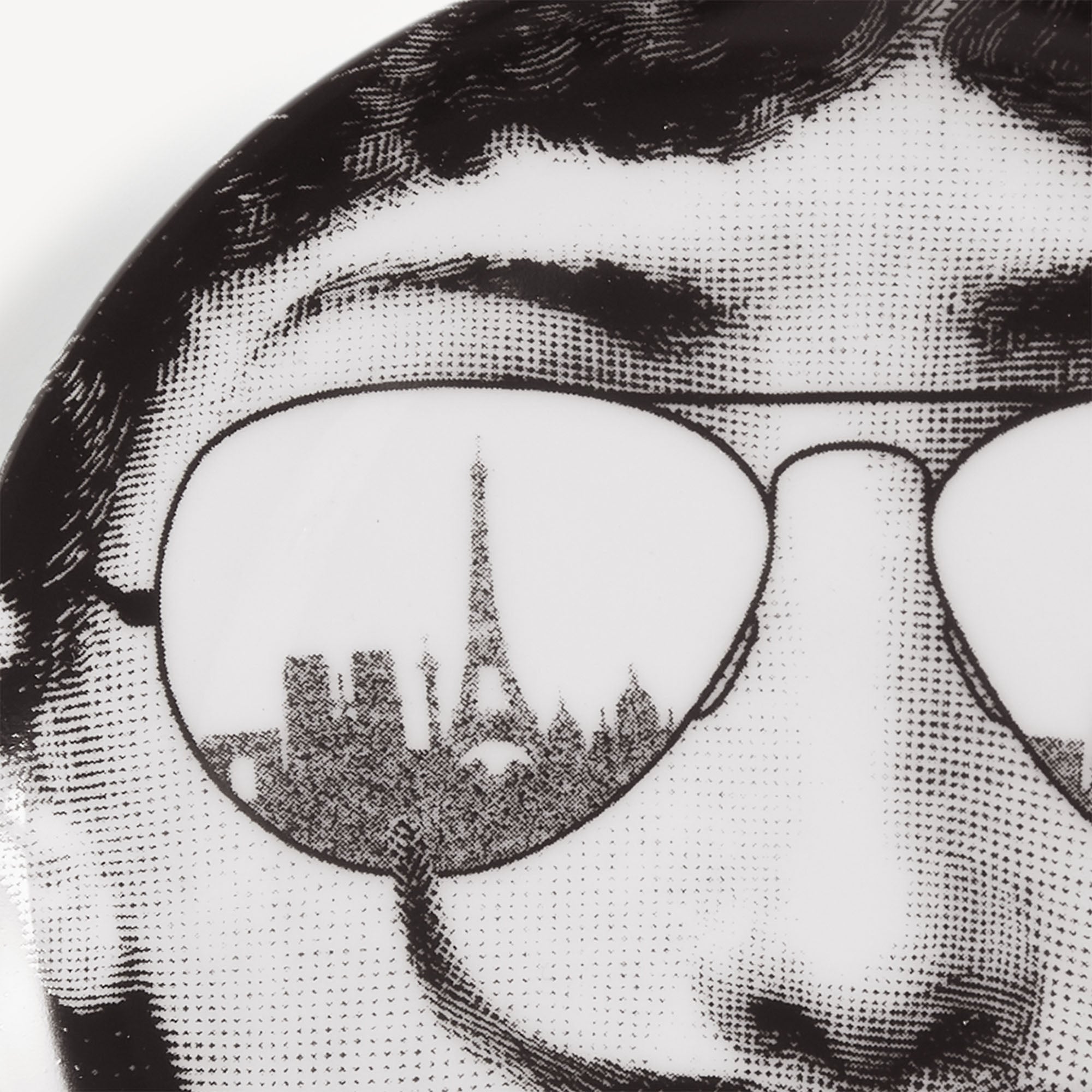 fornasetti-tema-e-variazioni-n-373-dekoschale-gesicht image 4