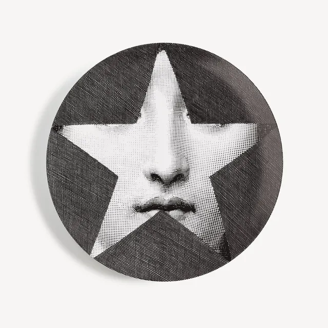 fornasetti-tema-e-variazioni-wandteller-n-277-porzellan-lina-cavalieri image 1