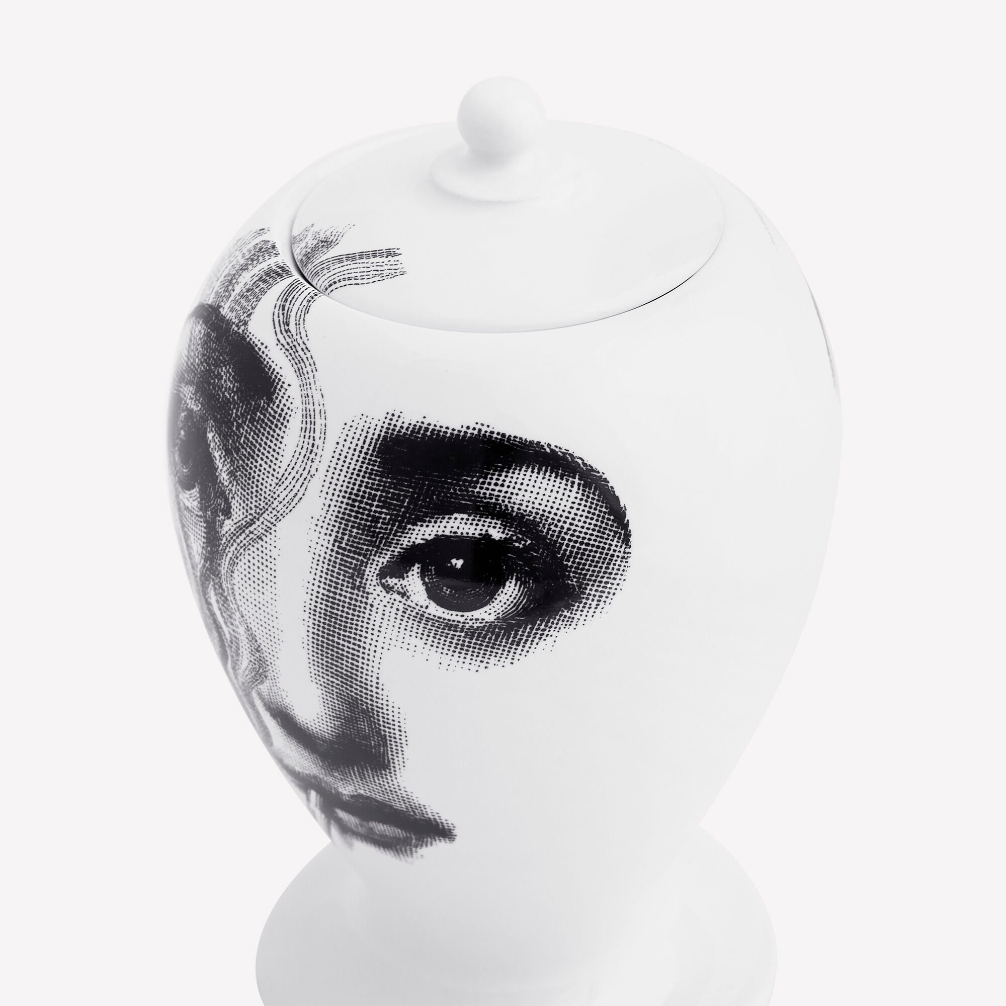 fornasetti-il-fumo-fa-male-vase-keramik-gesicht image 4