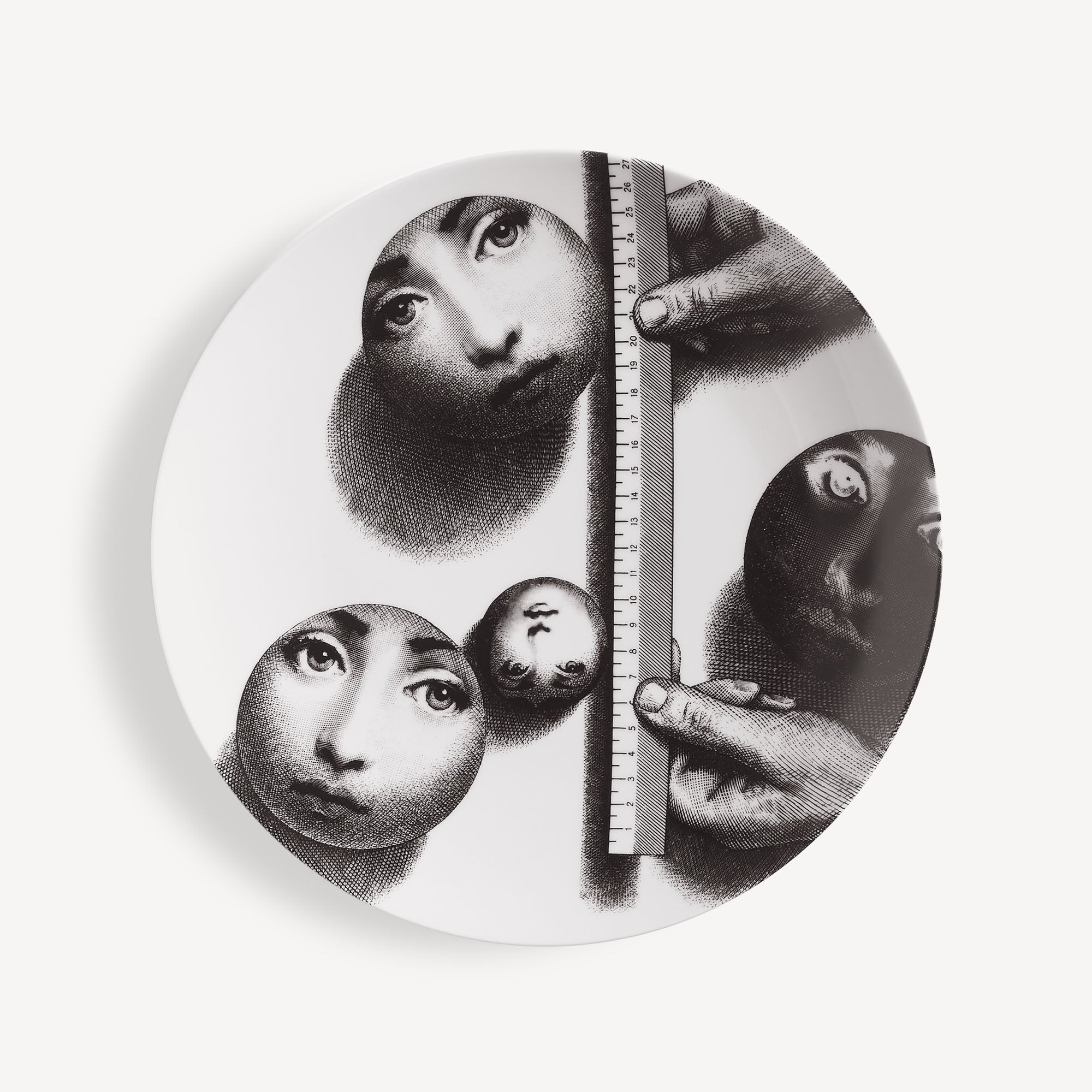 fornasetti-tema-e-variazioni-n-173-wandteller-porzellan image 1