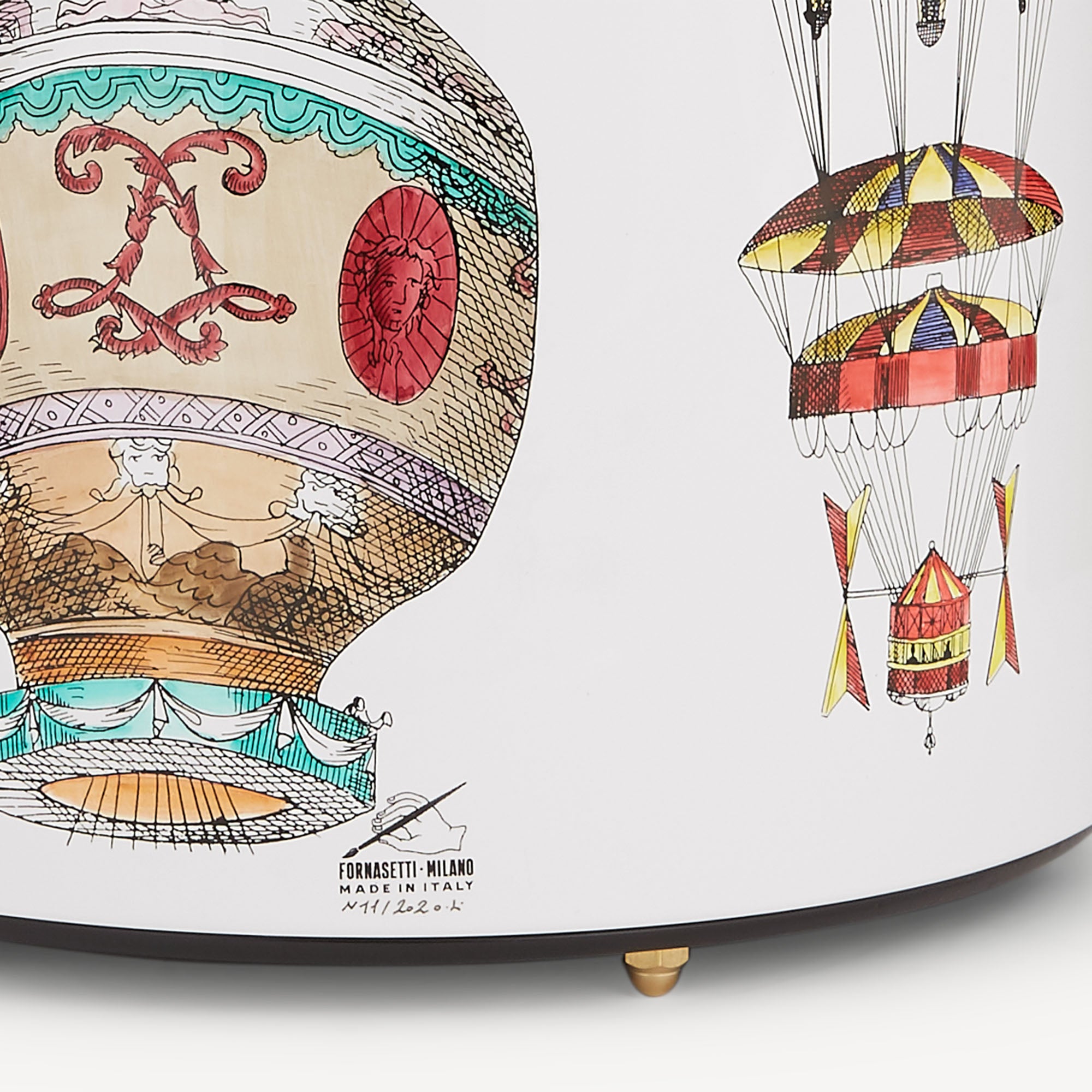 atelier-fornasetti-palloni-papierkorb-metall-handbemalt image 3