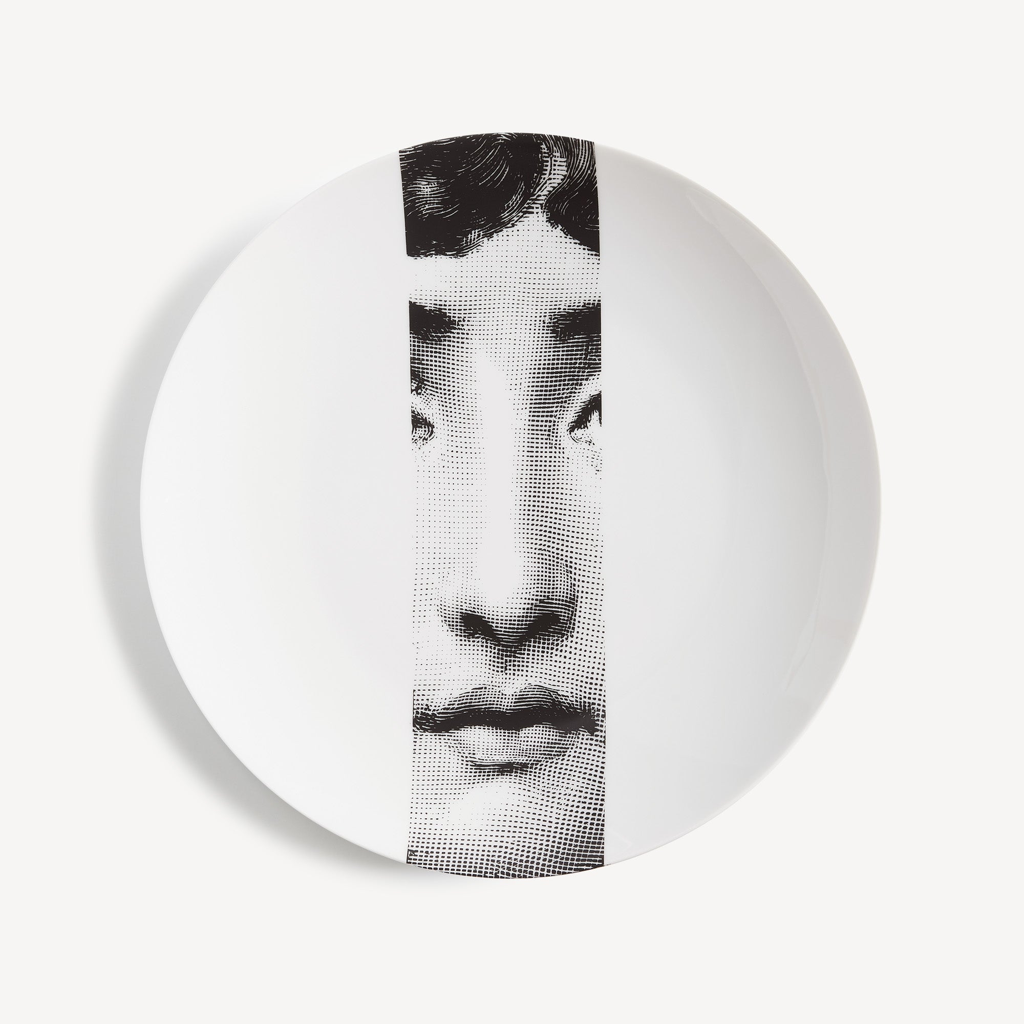fornasetti-tema-e-variazioni-wandteller-n-33-porzellan-gesicht image 1