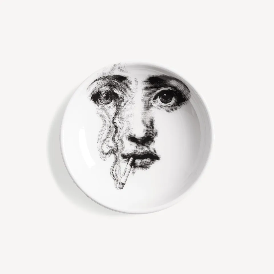 fornasetti-tema-e-variazioni-n-81-aschenbecher-porzellan-gesicht image 1