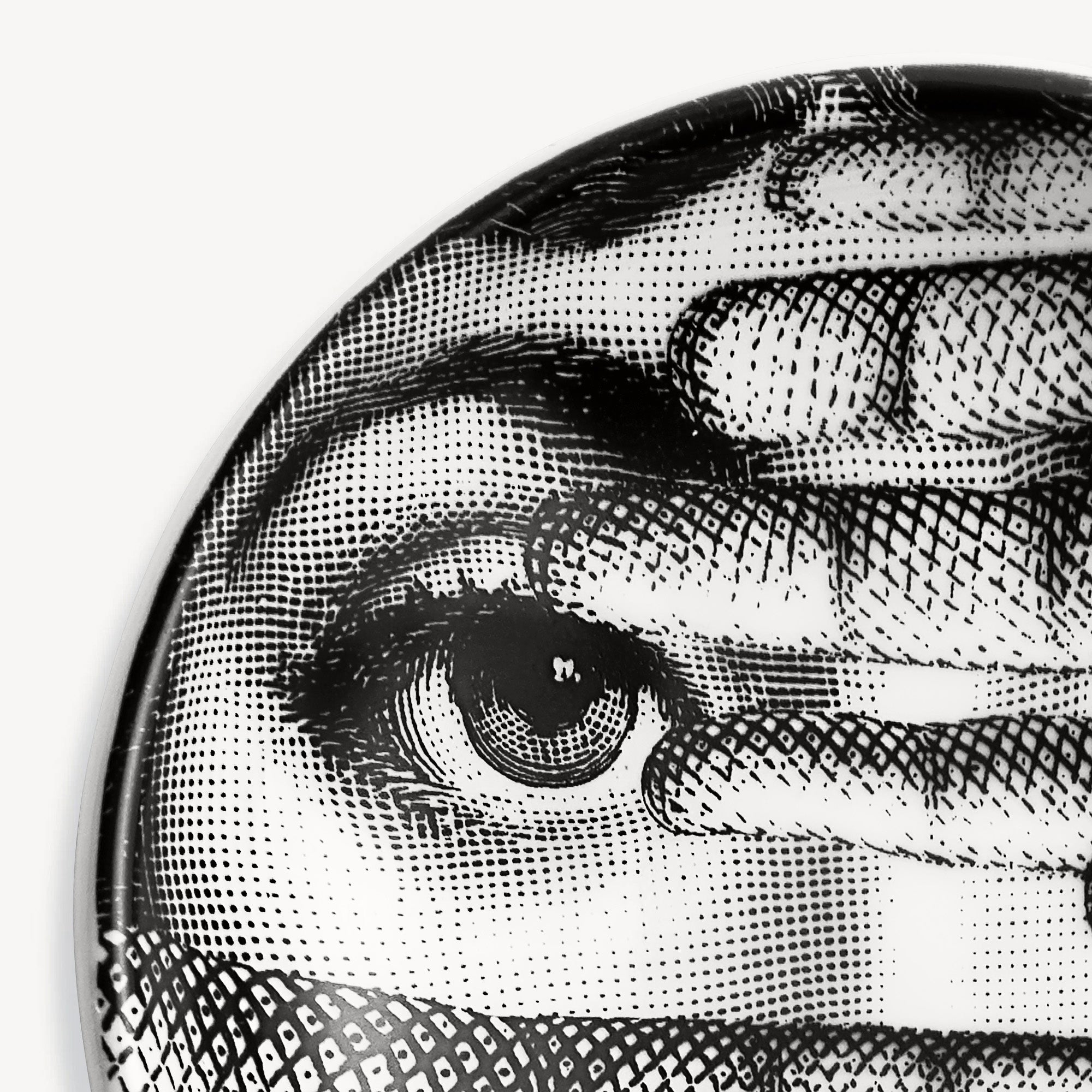 fornasetti-tema-e-variazioni-n-154-aschenbecher-rund image 4
