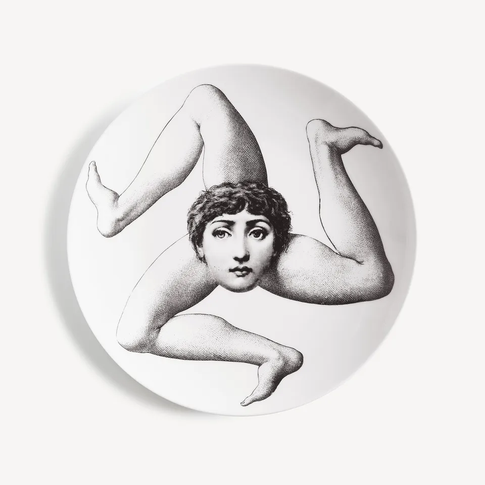 fornasetti-tema-e-variazioni-n-186-wandteller-porzellan-gesicht image 1