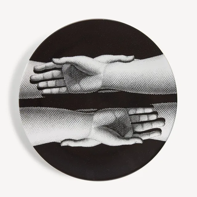 fornasetti-tema-mani-teller-porzellan-sammler image 1