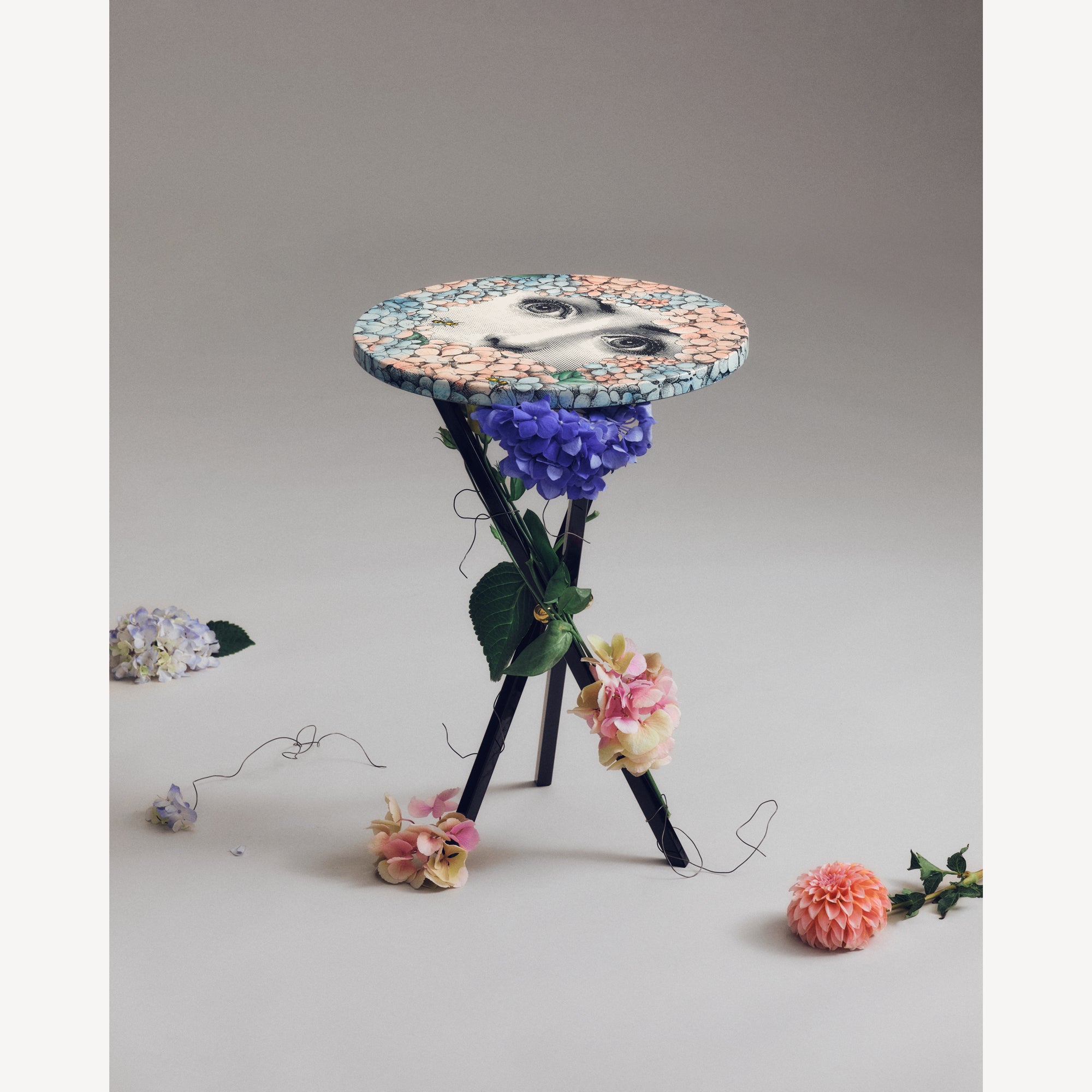 fornasetti-ortensia-coffee-table-couchtisch-holz-blumen image 4