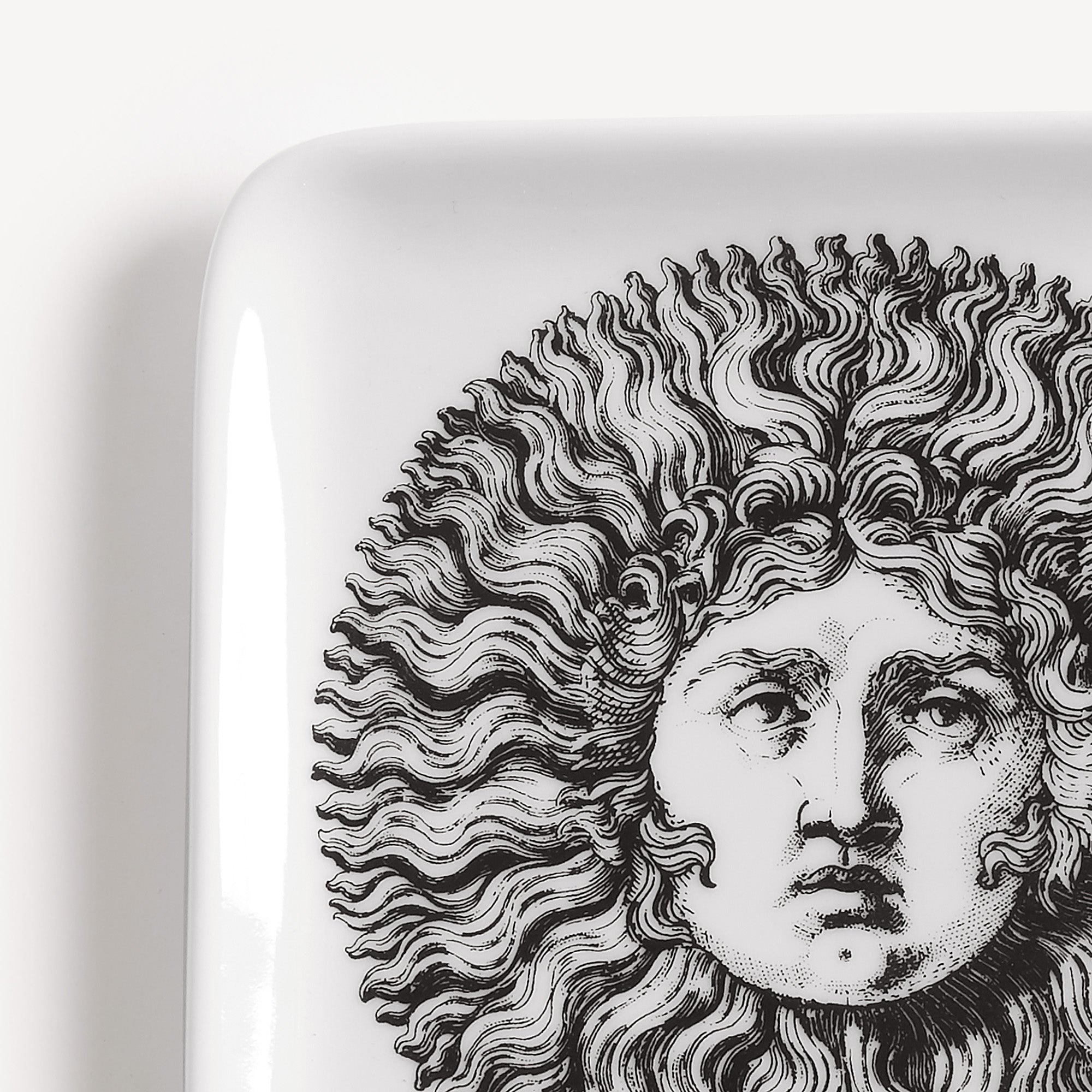fornasetti-re-sole-aschenbecher-porzellan-sonne image 4