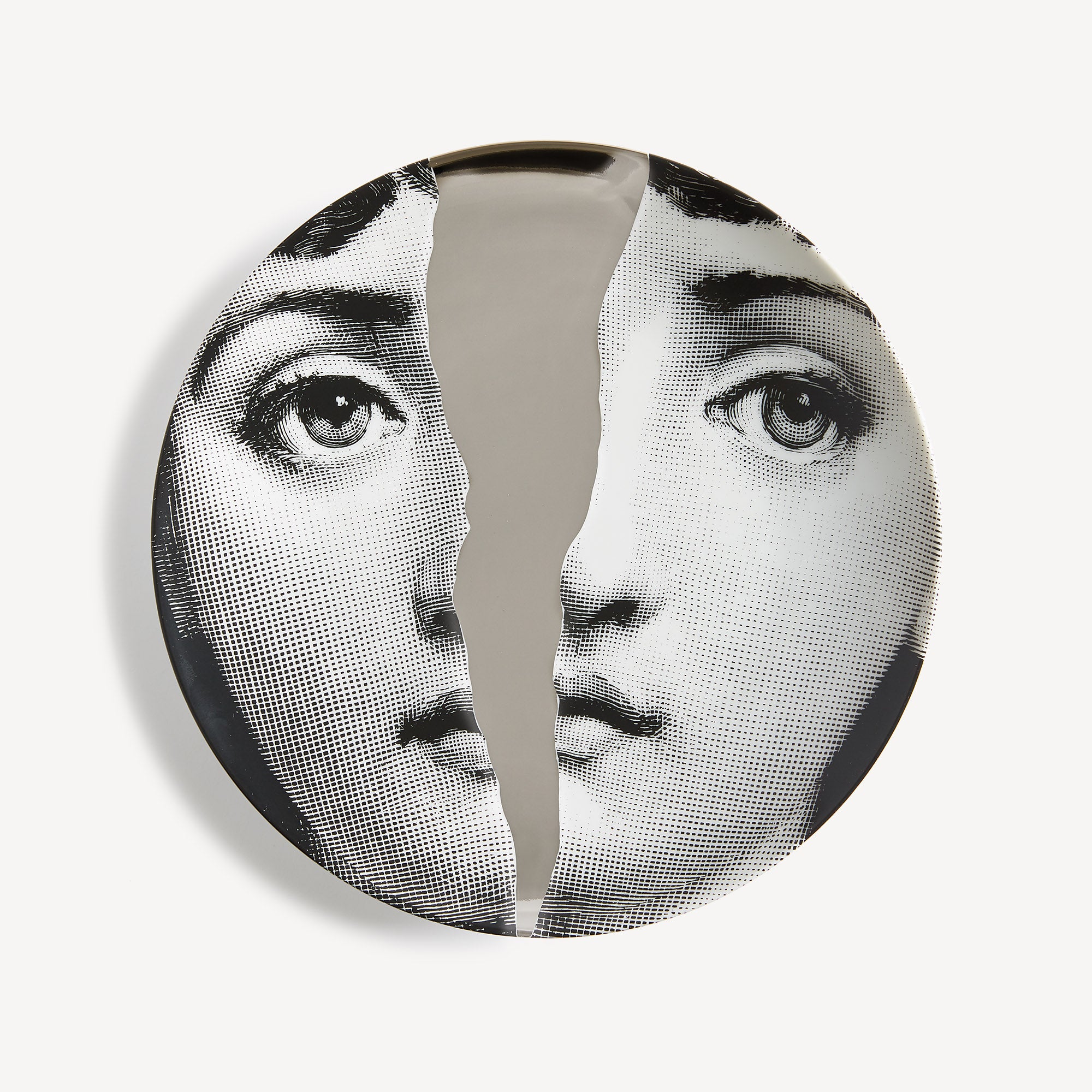 fornasetti-tema-e-variazioni-n-10-wandteller-porzellan image 1