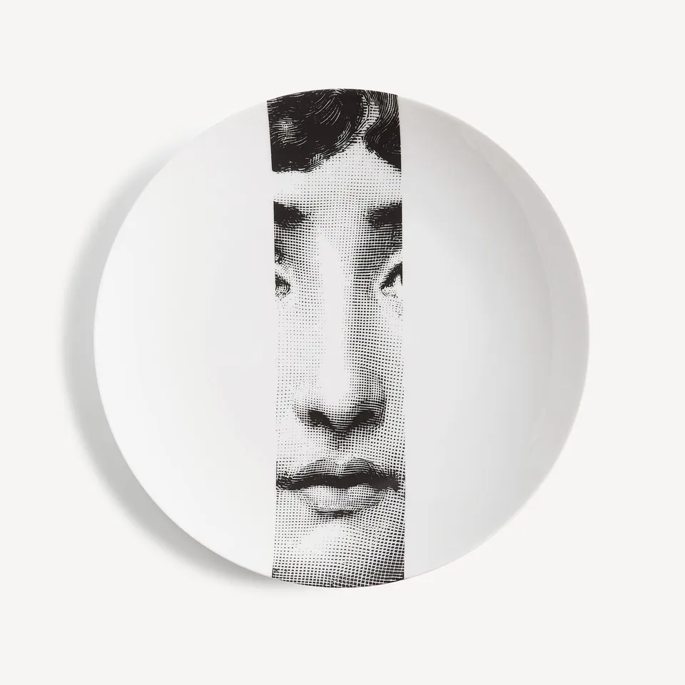 fornasetti-tema-e-variazioni-n-33-wandteller-porzellan-gesicht image 1