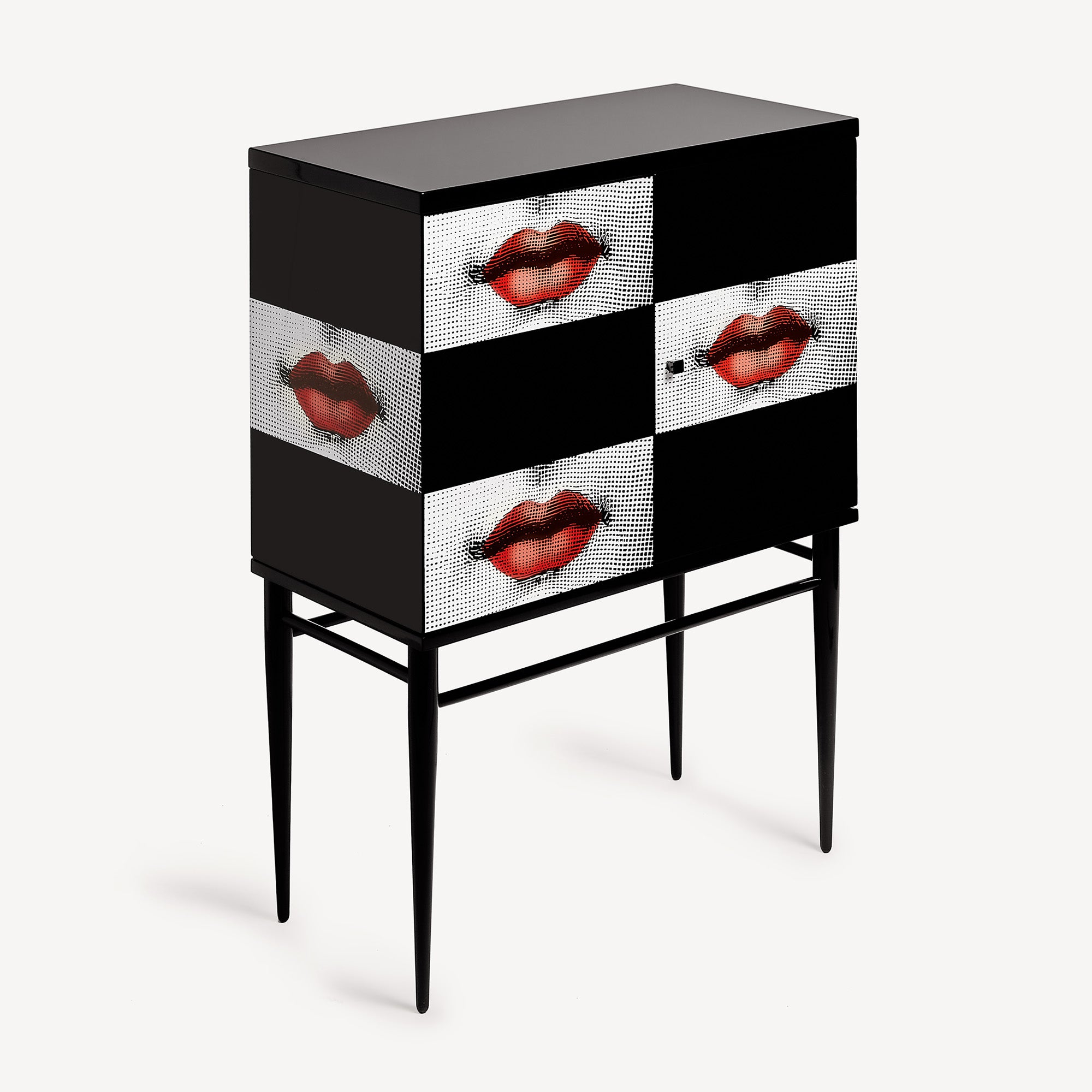fornasetti-kiss-kommode-sideboard-holz-lackiert-kuss image 3