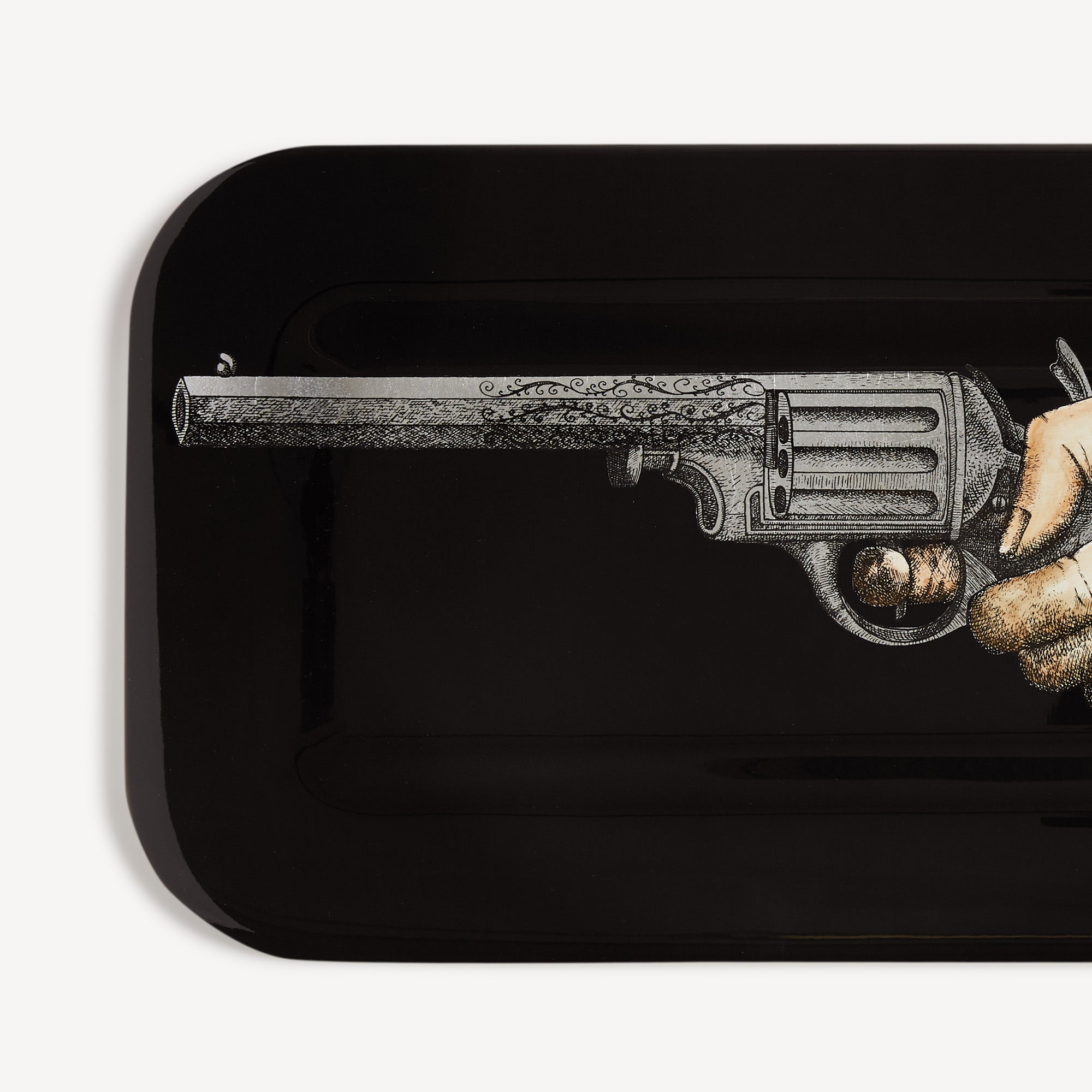 fornasetti-braccio-con-pistola-tablett-siebdruck-lackiert image 4