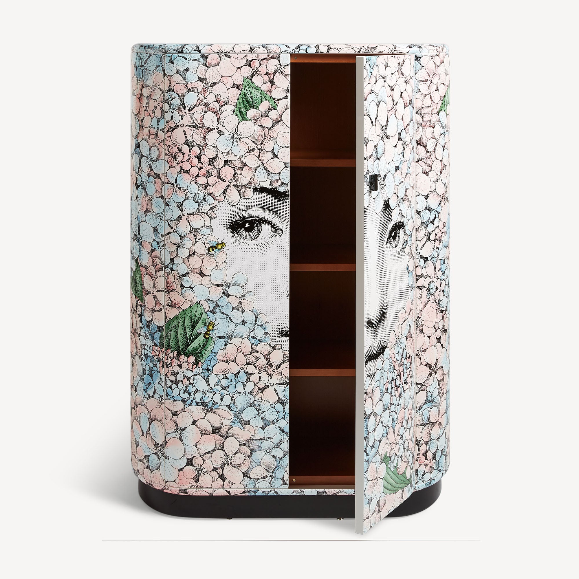 atelier-fornasetti-ortensia-schrank-gebogen-handlackiert image 2