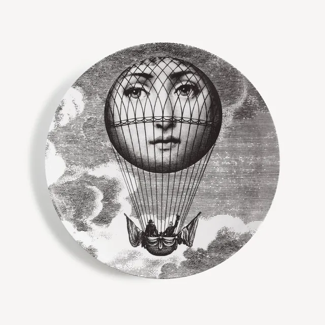 fornasetti-tema-e-variazioni-wandteller-n-93-porzellan-lina-cavalieri image 1