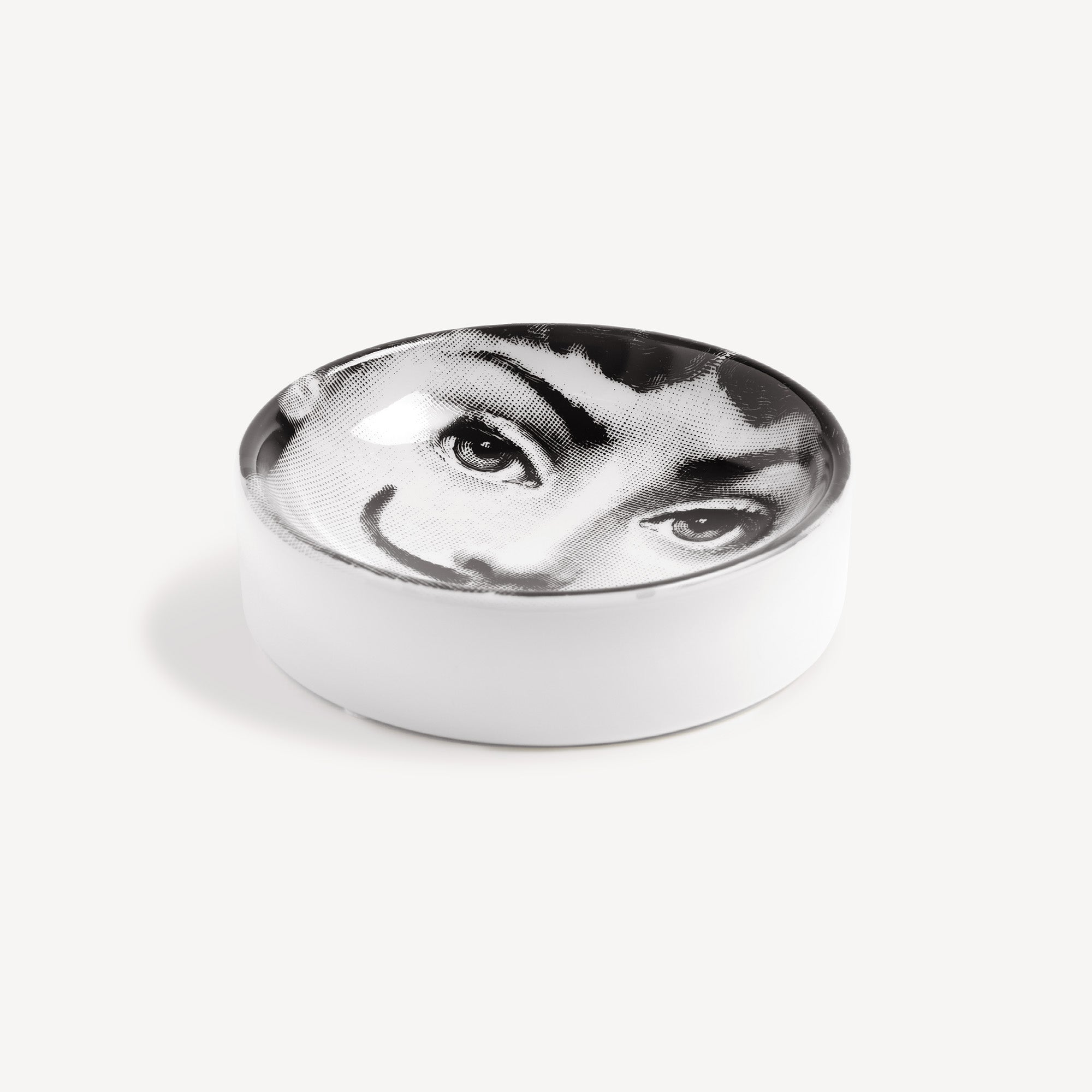atelier-fornasetti-tema-e-variazioni-aschenbecher-n-21-porzellan image 2