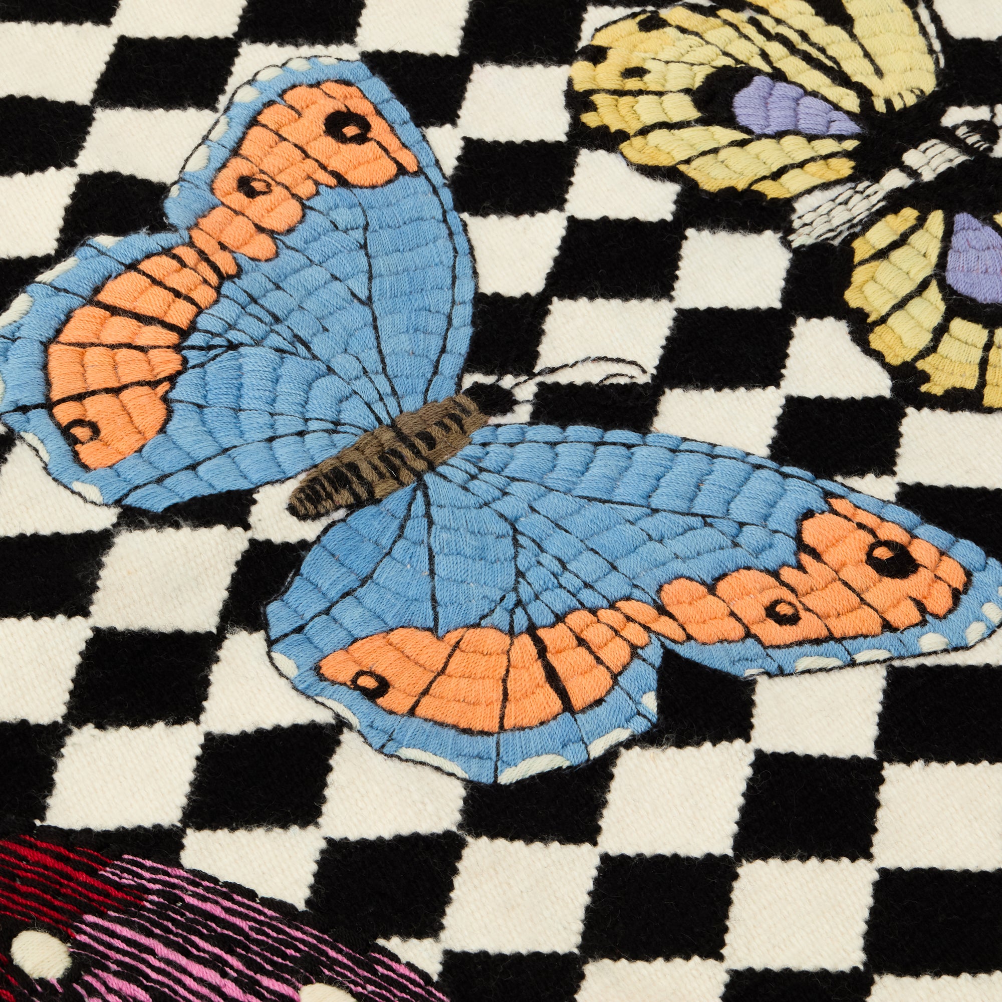 fornasetti-farfalle-e-losanghe-teppich-wolle image 3