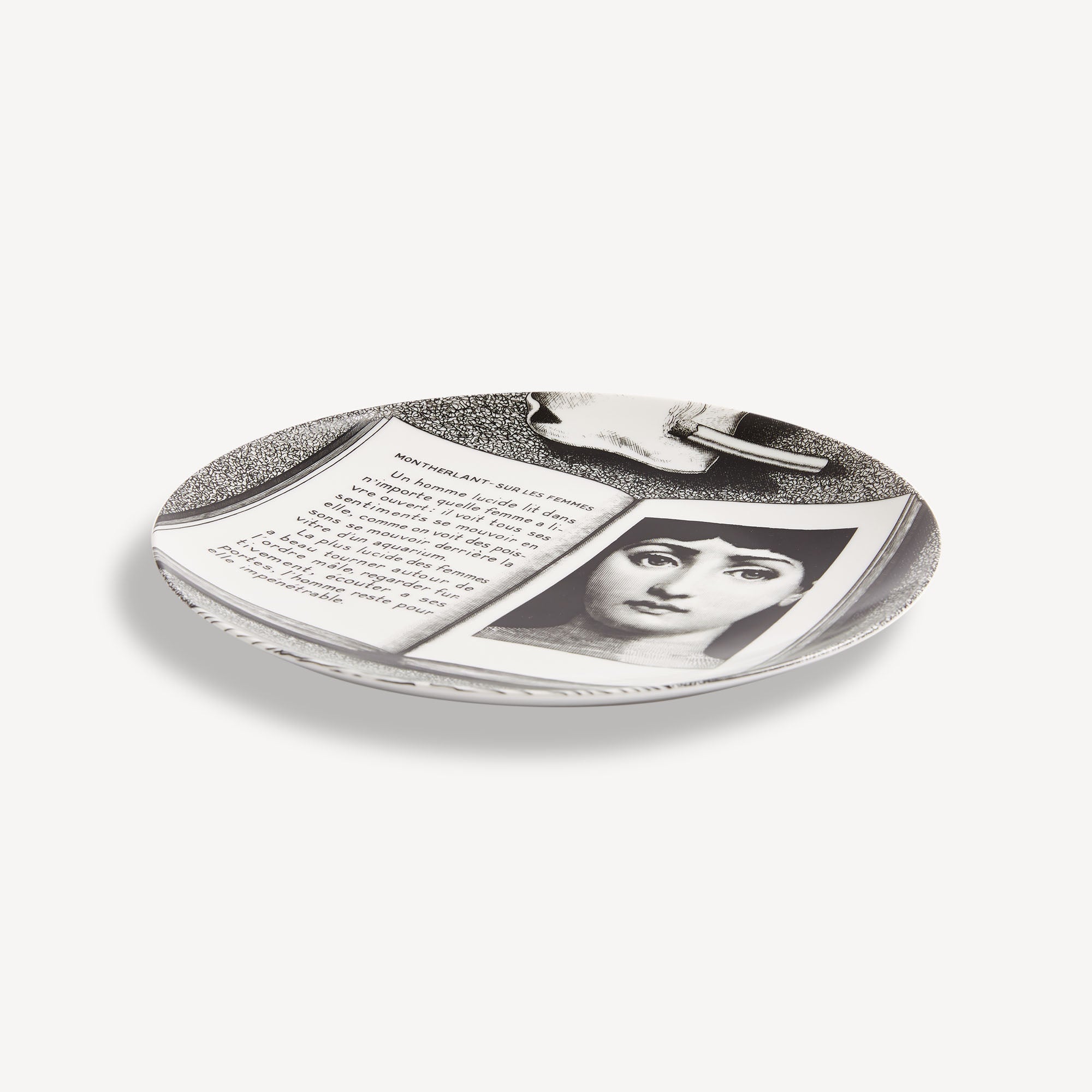 atelier-fornasetti-tema-e-variazioni-n-201-wandteller-porzellan image 2
