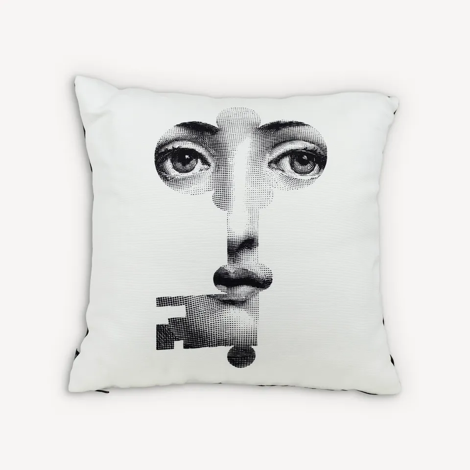 fornasetti-tema-e-variazioni-chiave-e-serratura-kissen-lina-cavalieri image 1